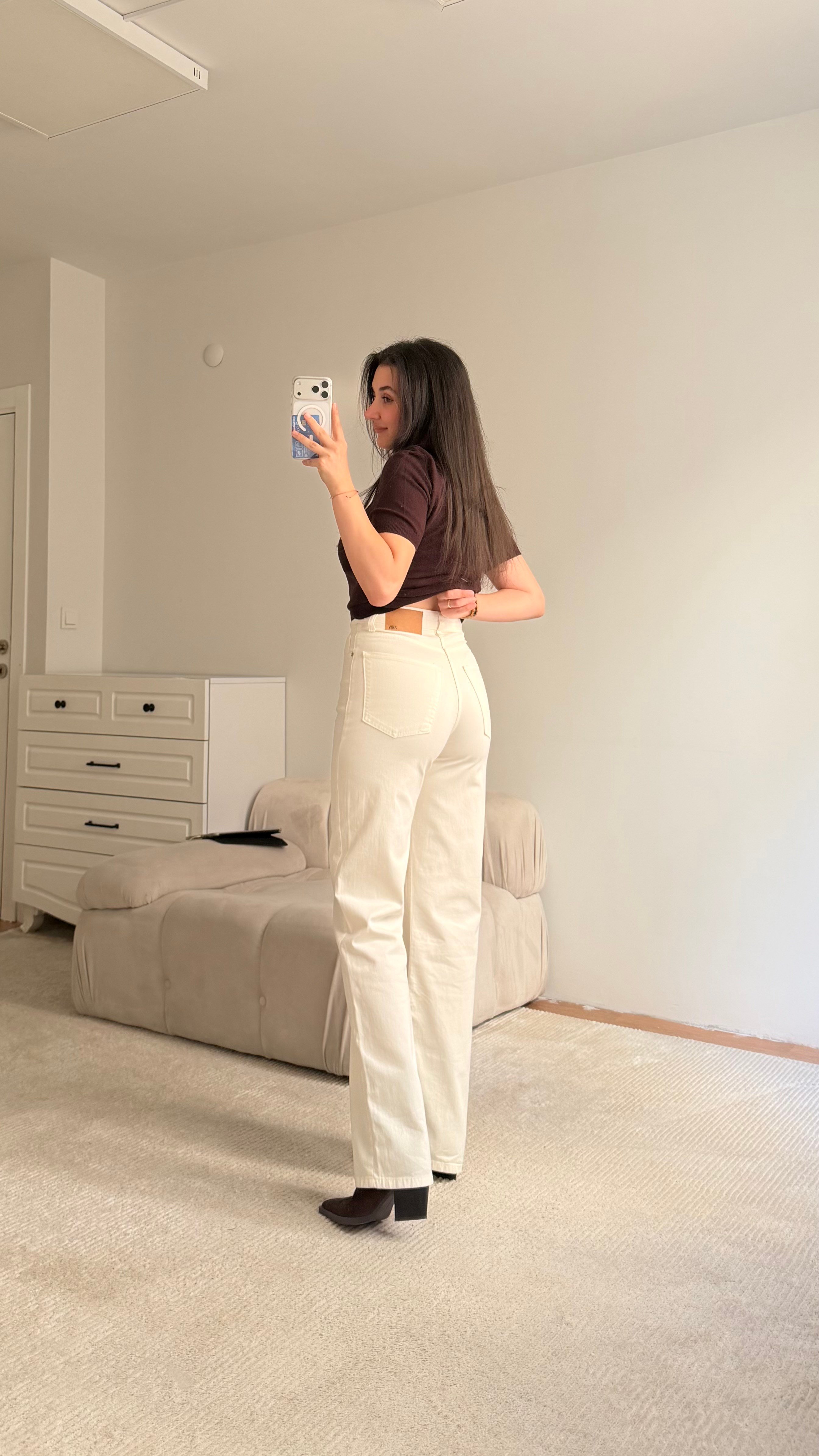Marka Beyaz Yüksek Bel Düz Kesim Jean