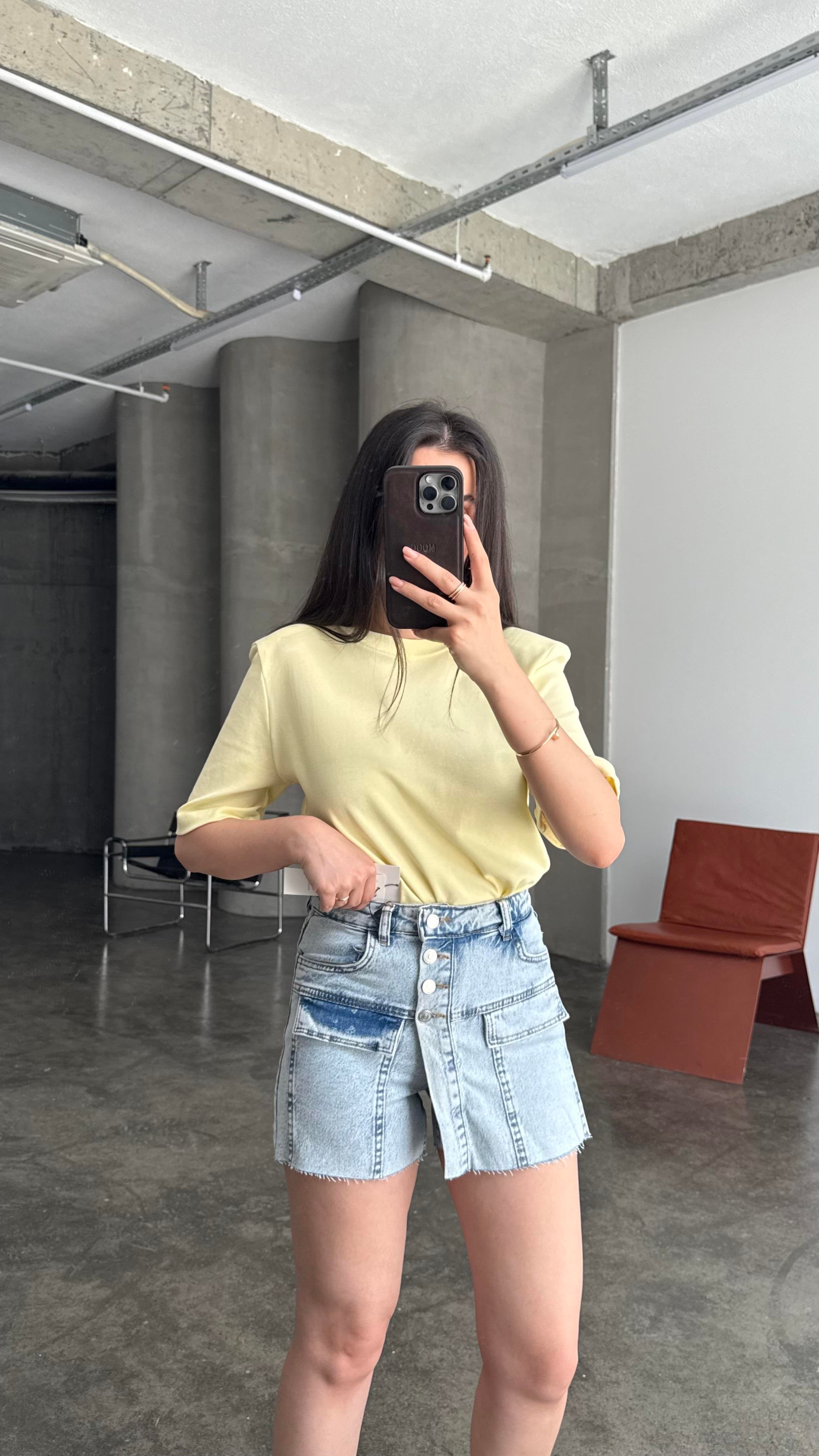 Marka Donuk Mavi Düğmeli Denim Şort Etek