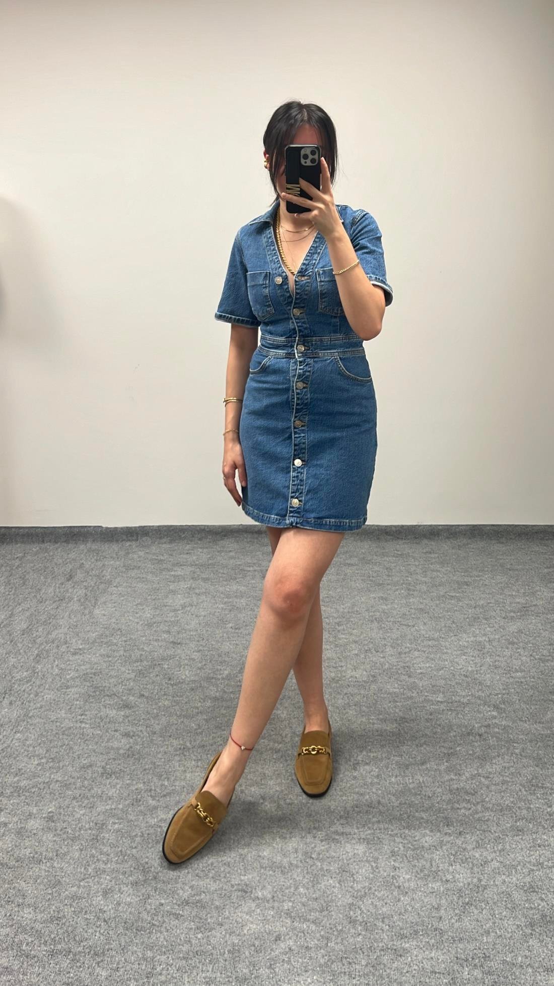 MARKA DÜĞMELİ DENİM ELBİSE