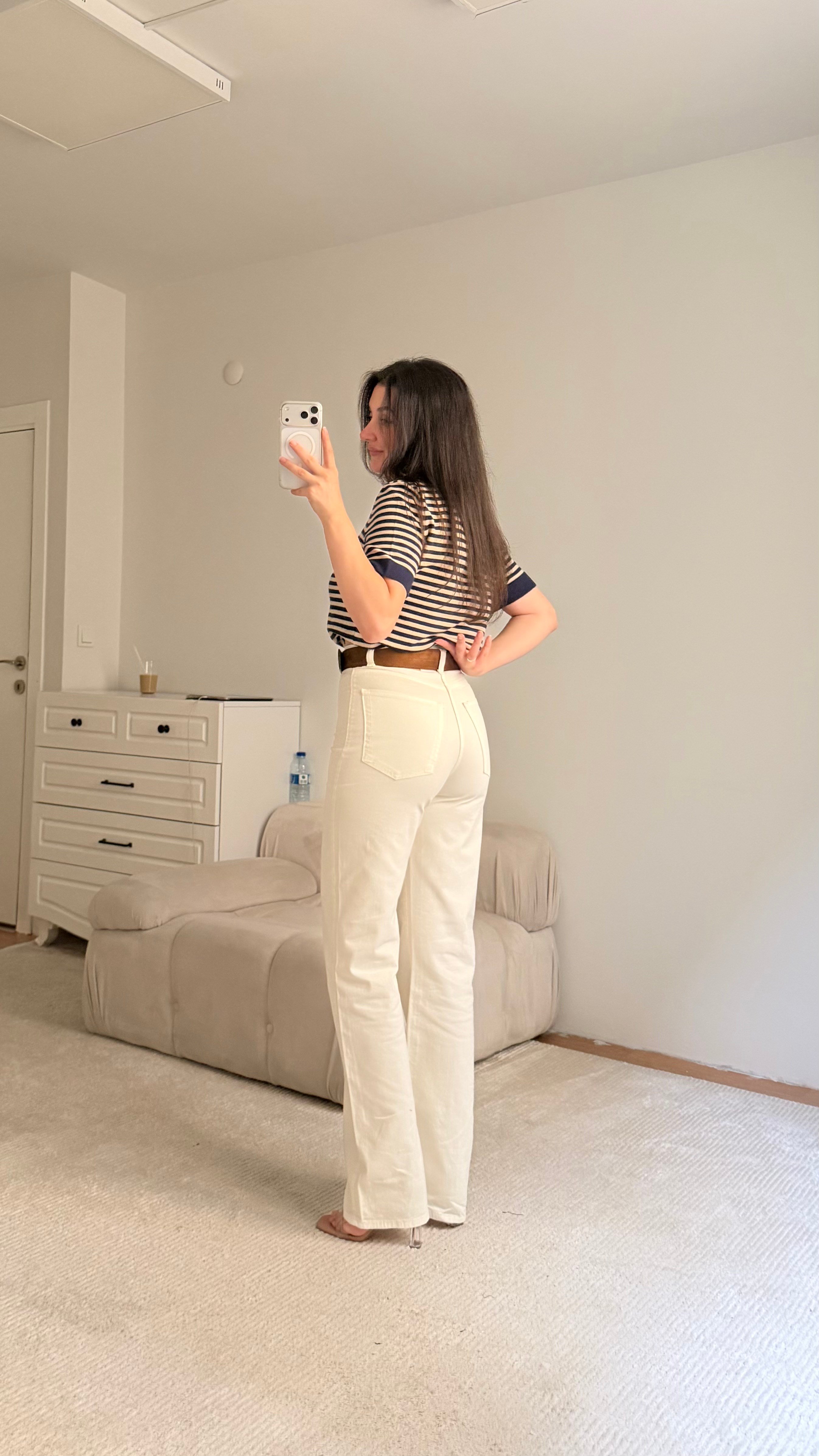 Marka Ekru Çimalı Düz Kesim Denim