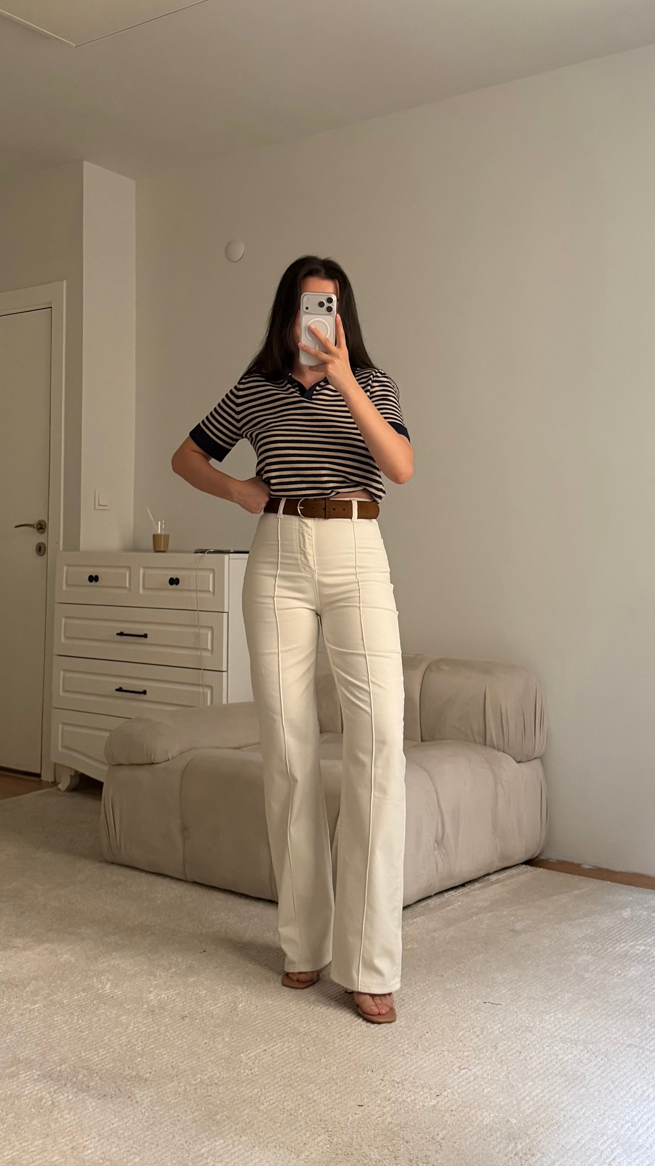 Marka Ekru Çimalı Düz Kesim Denim