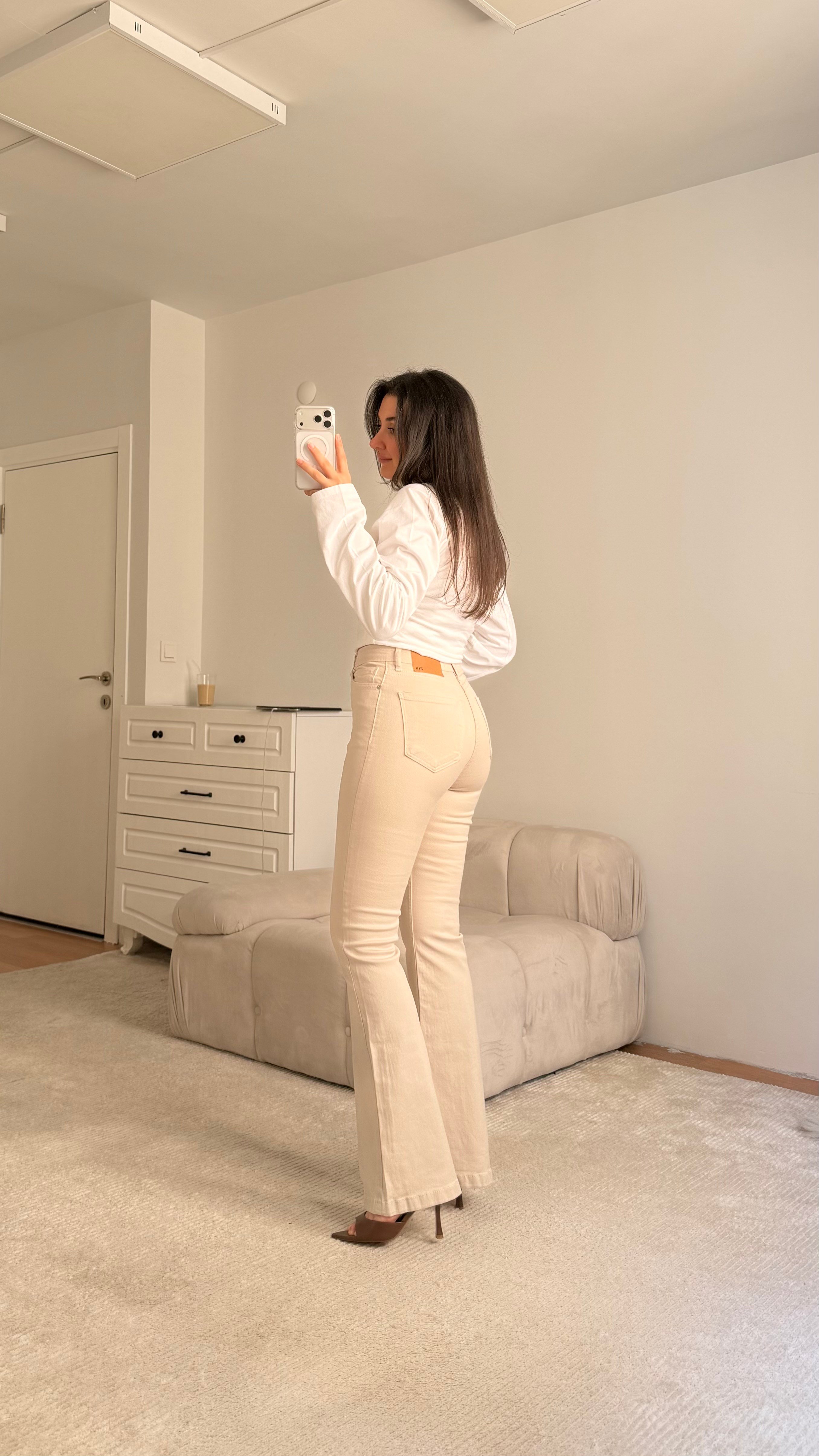 MARKA EKRU COMFORT FLARE JEAN
