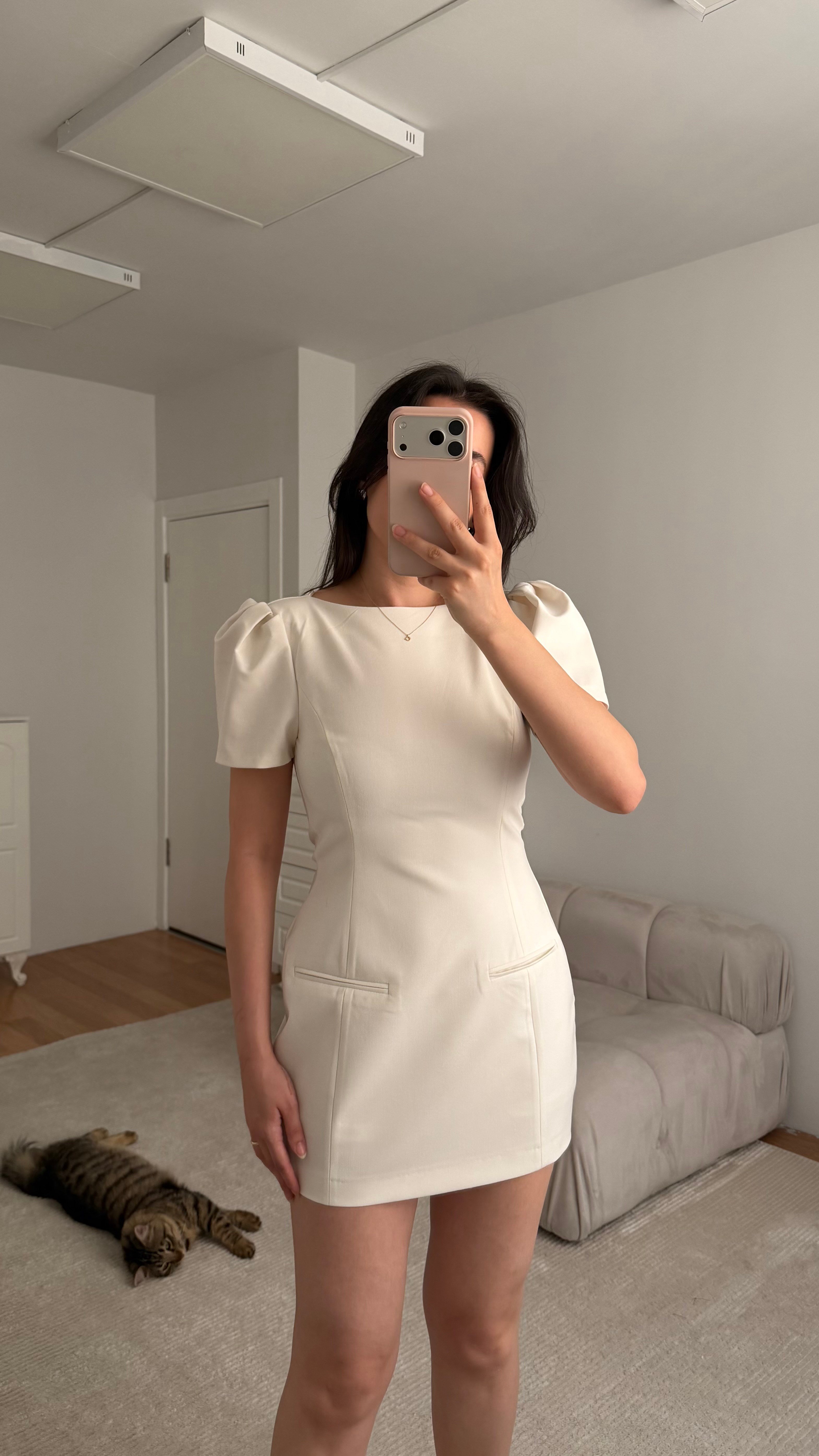 Marka Ekru Kısa Kollu Fit Kesim Elbise