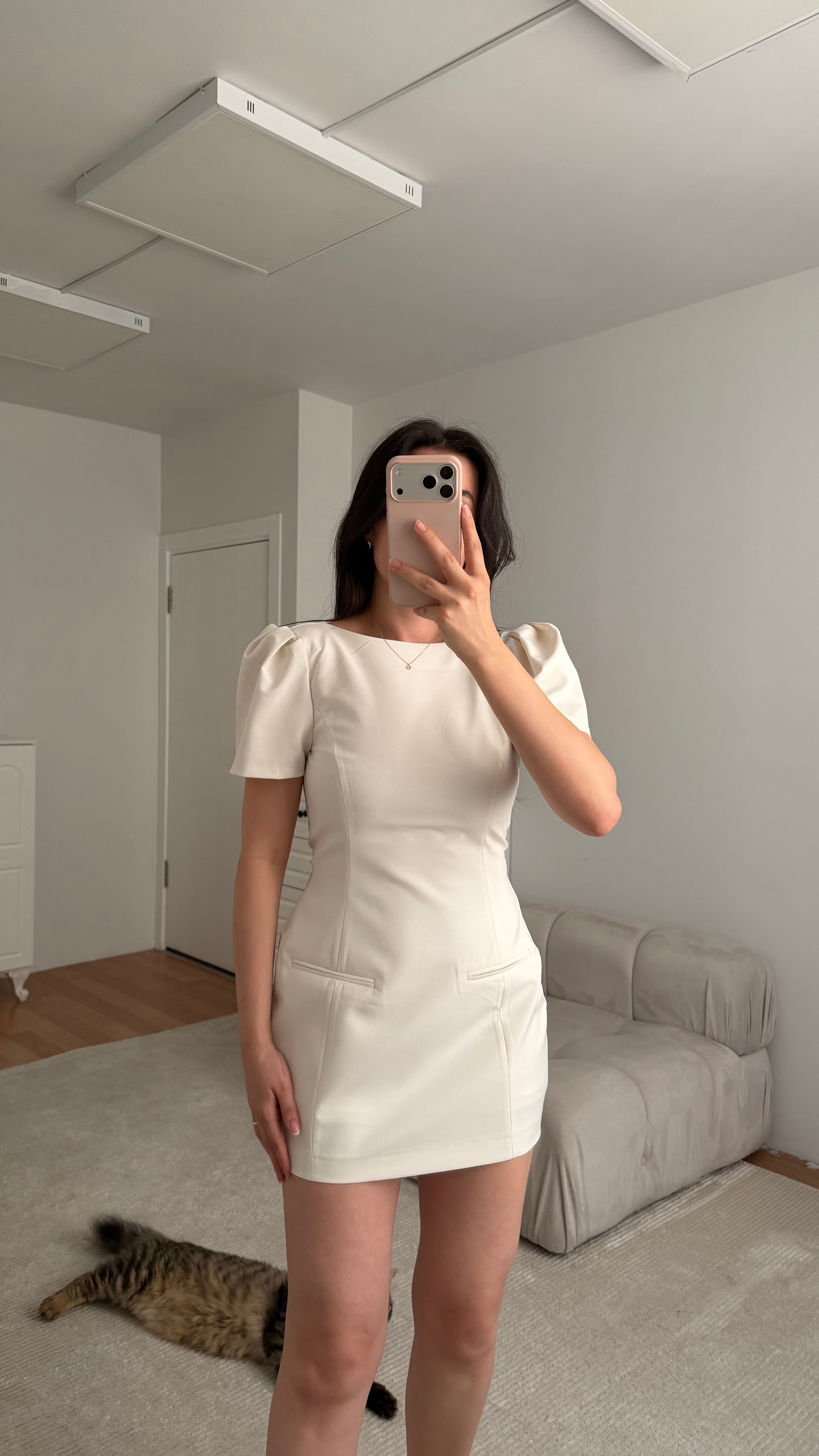 Marka Ekru Kısa Kollu Fit Kesim Elbise
