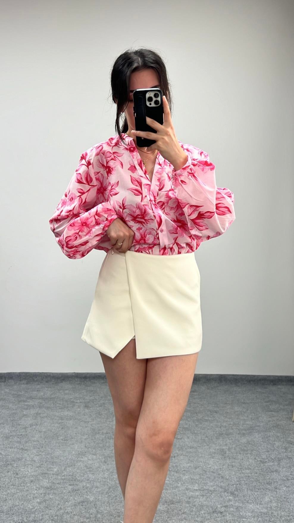 Marka Ekru Mini Şortlu Etek