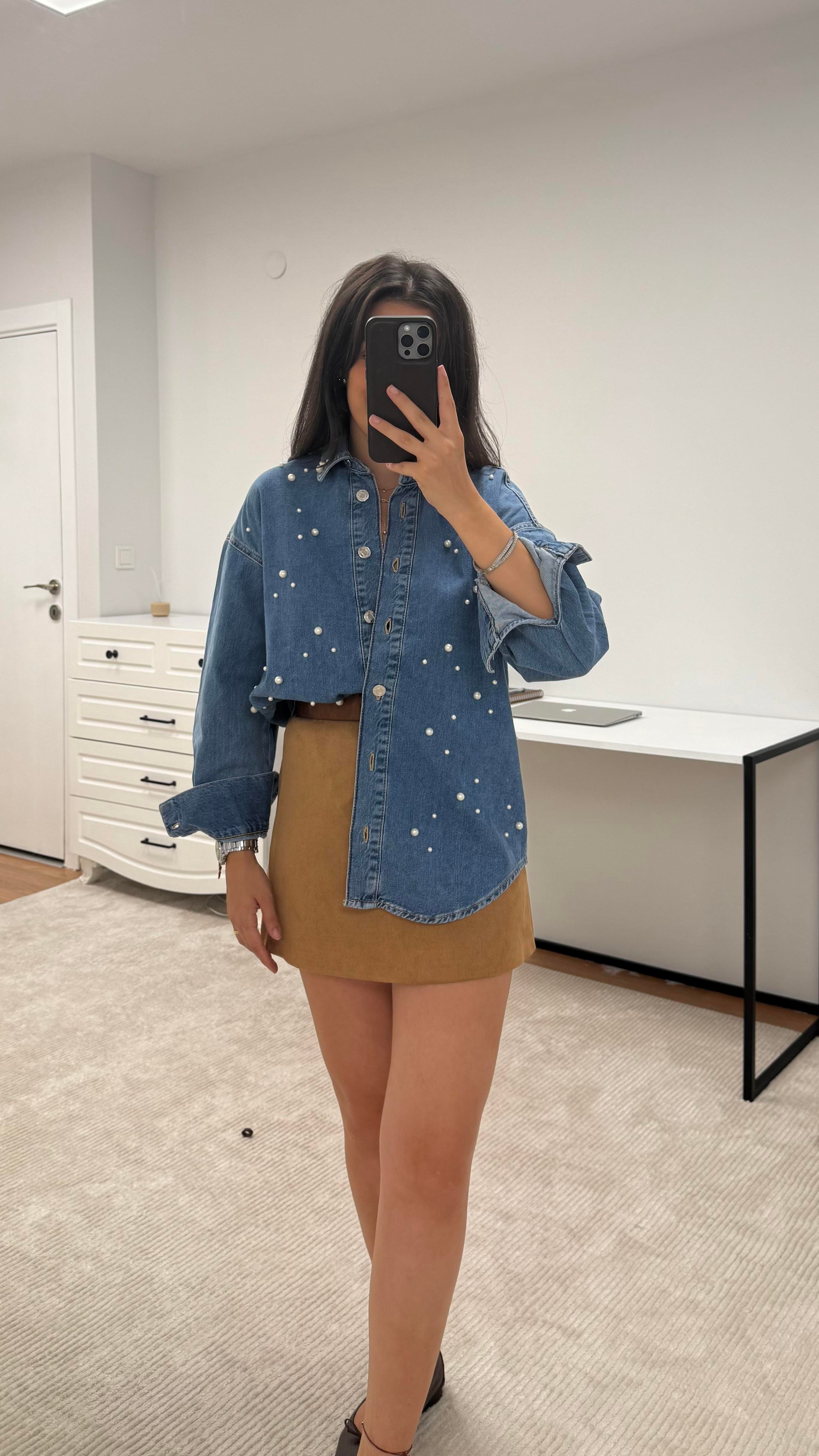 Marka İnci İşlemeli Denim Gömlek