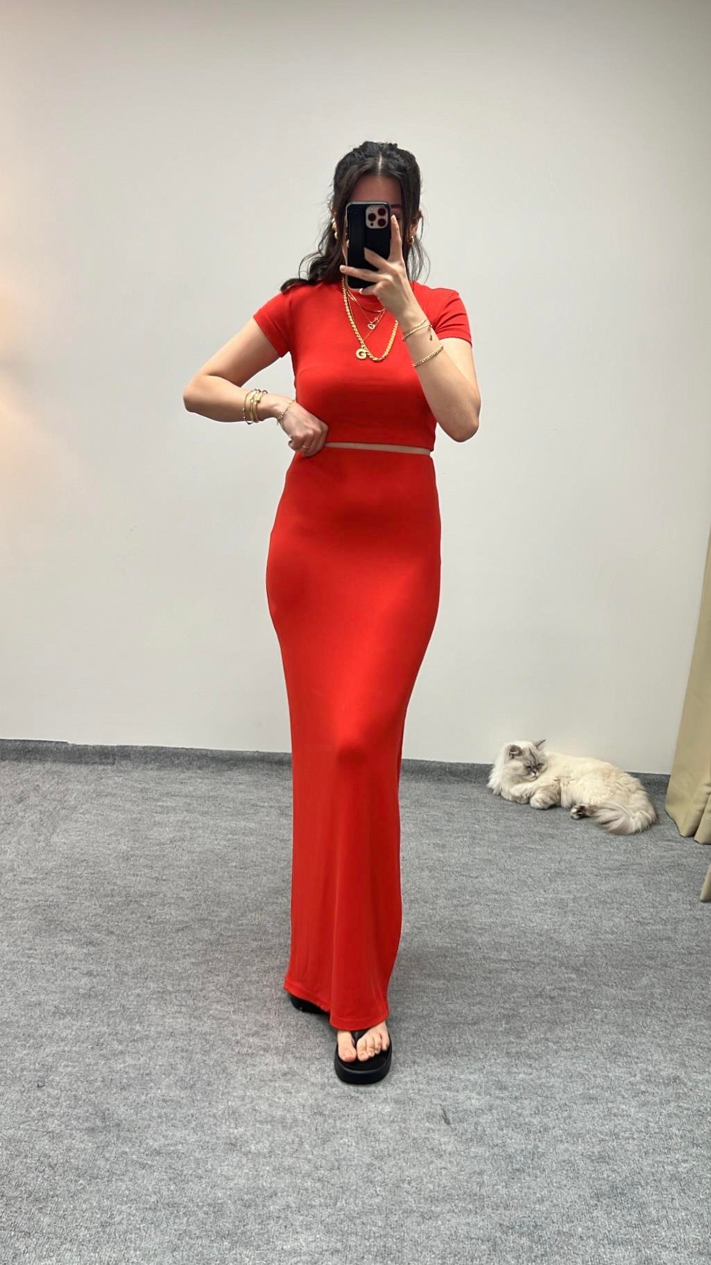 MARKA KIRMIZI ÖZEL DOKUMA MAXİ ETEK