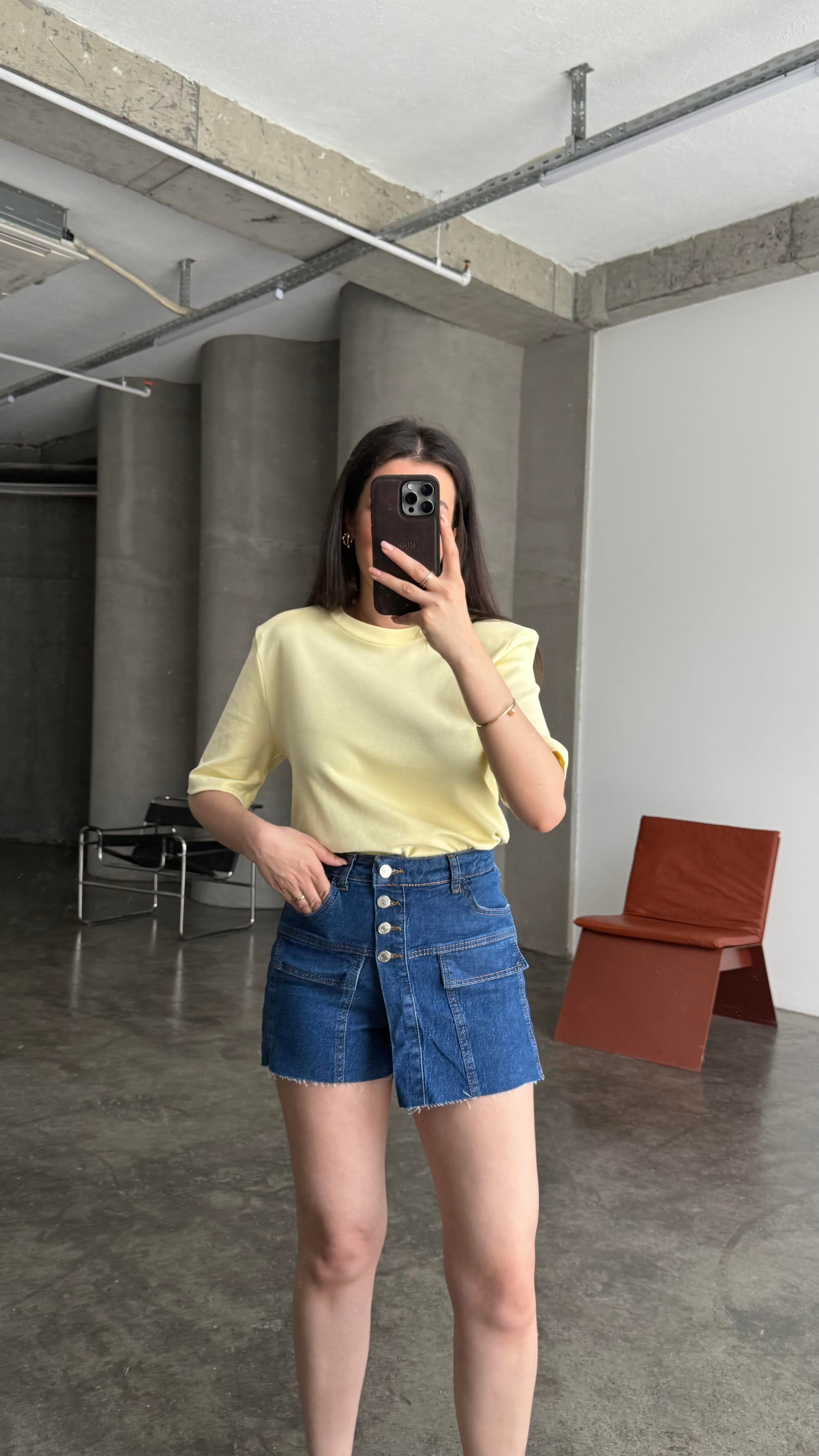 Marka Koyu Mavi Düğmeli Denim Şort Etek