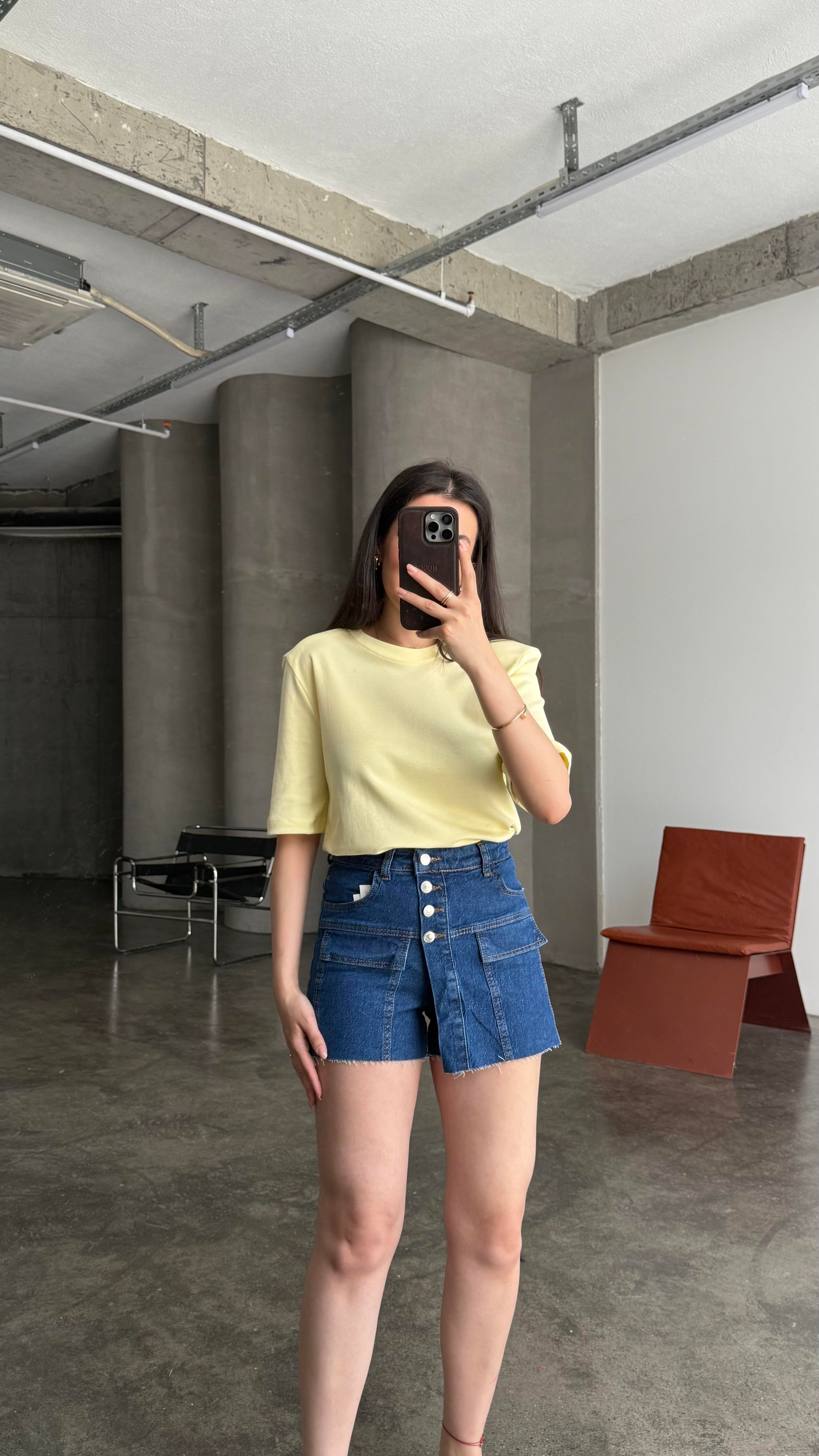 Marka Koyu Mavi Düğmeli Denim Şort Etek