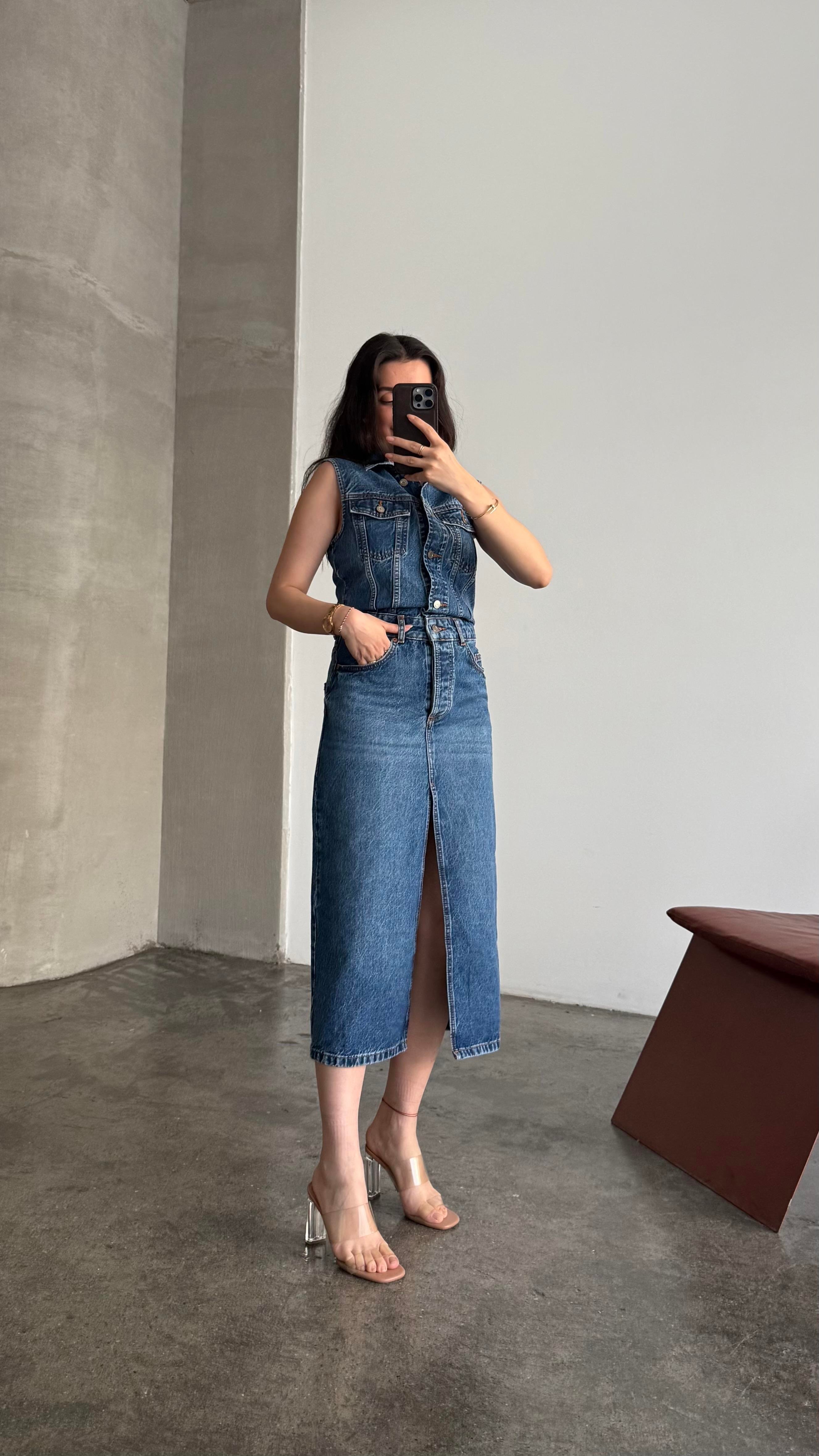 Marka Koyu Mavi Kolsuz Denim Elbise 