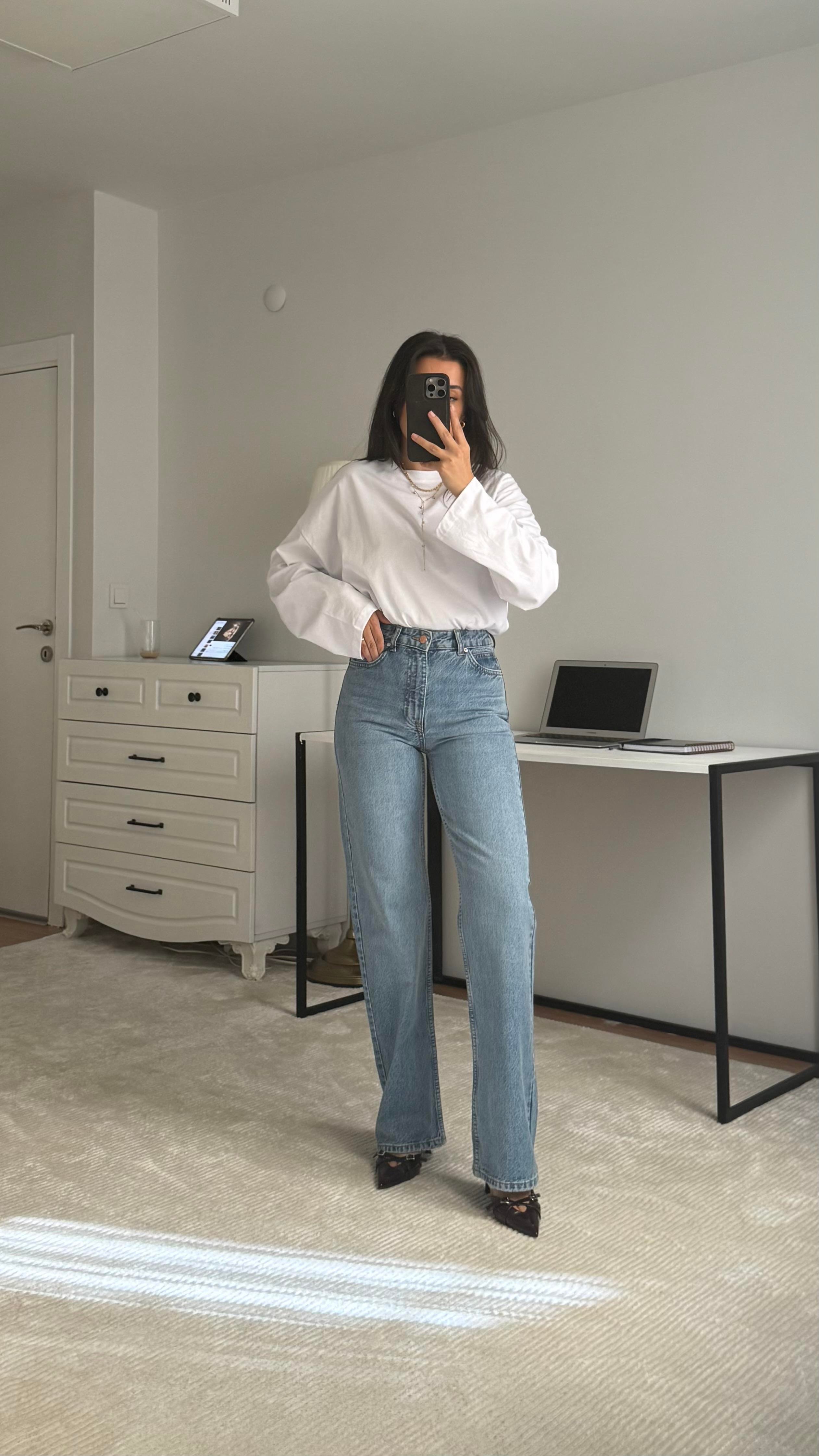 Marka Koyu Mavi Straight Jean