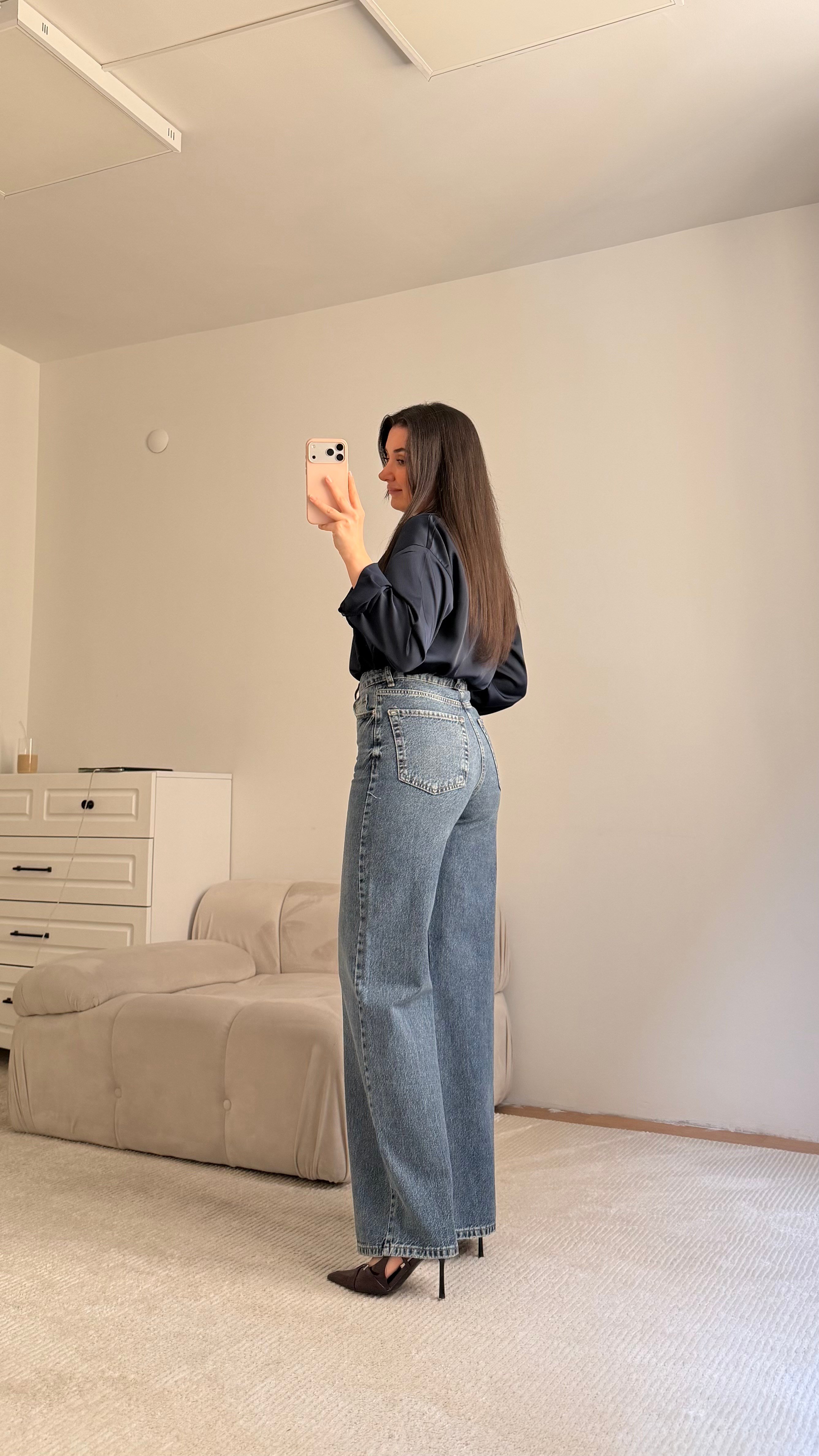 Marka Mavi Bol Paça Düz Kesim Jean