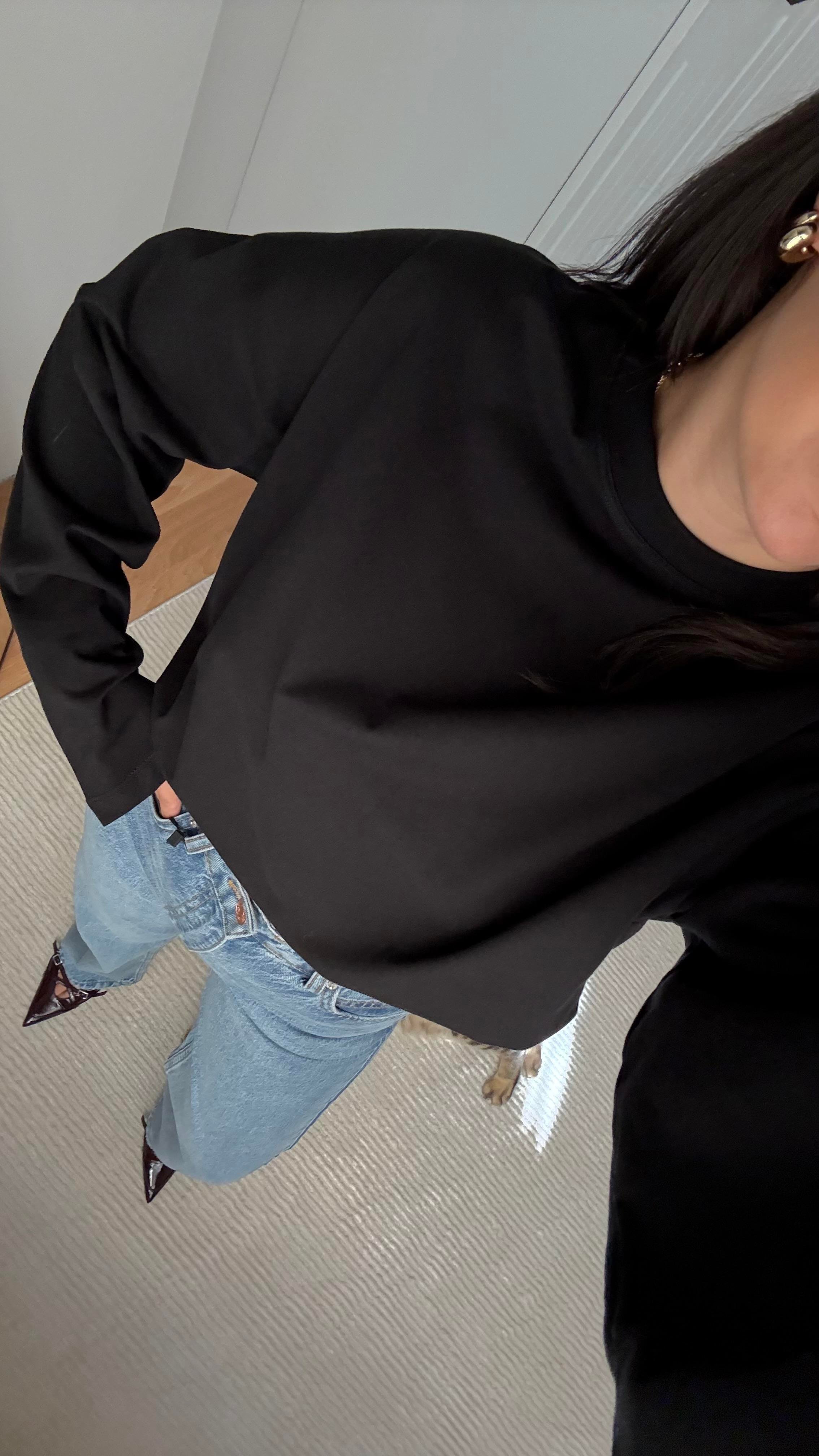 Marka Siyah Basic Sweatshirt