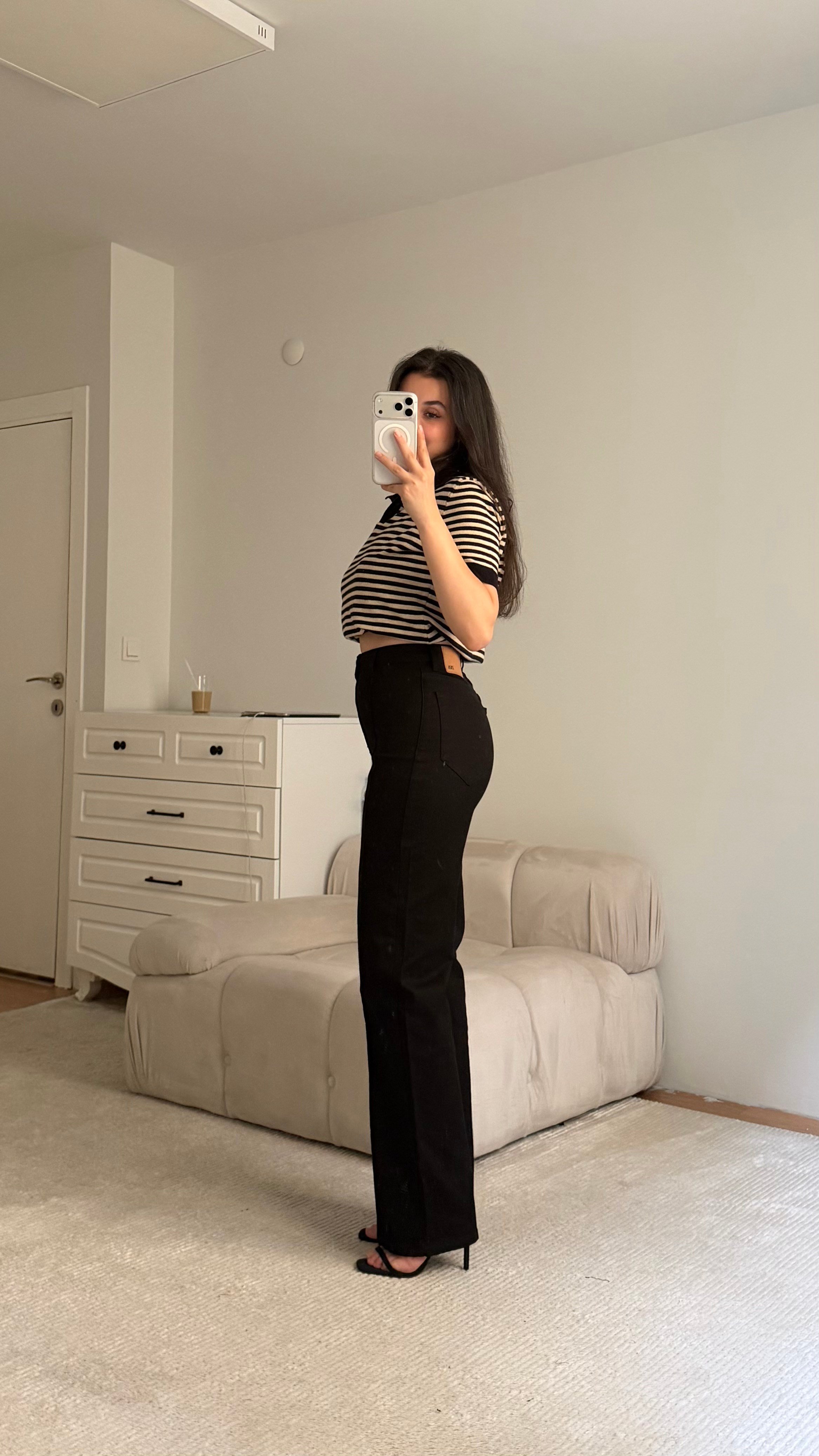 Marka Siyah Çimalı Düz Kesim Denim
