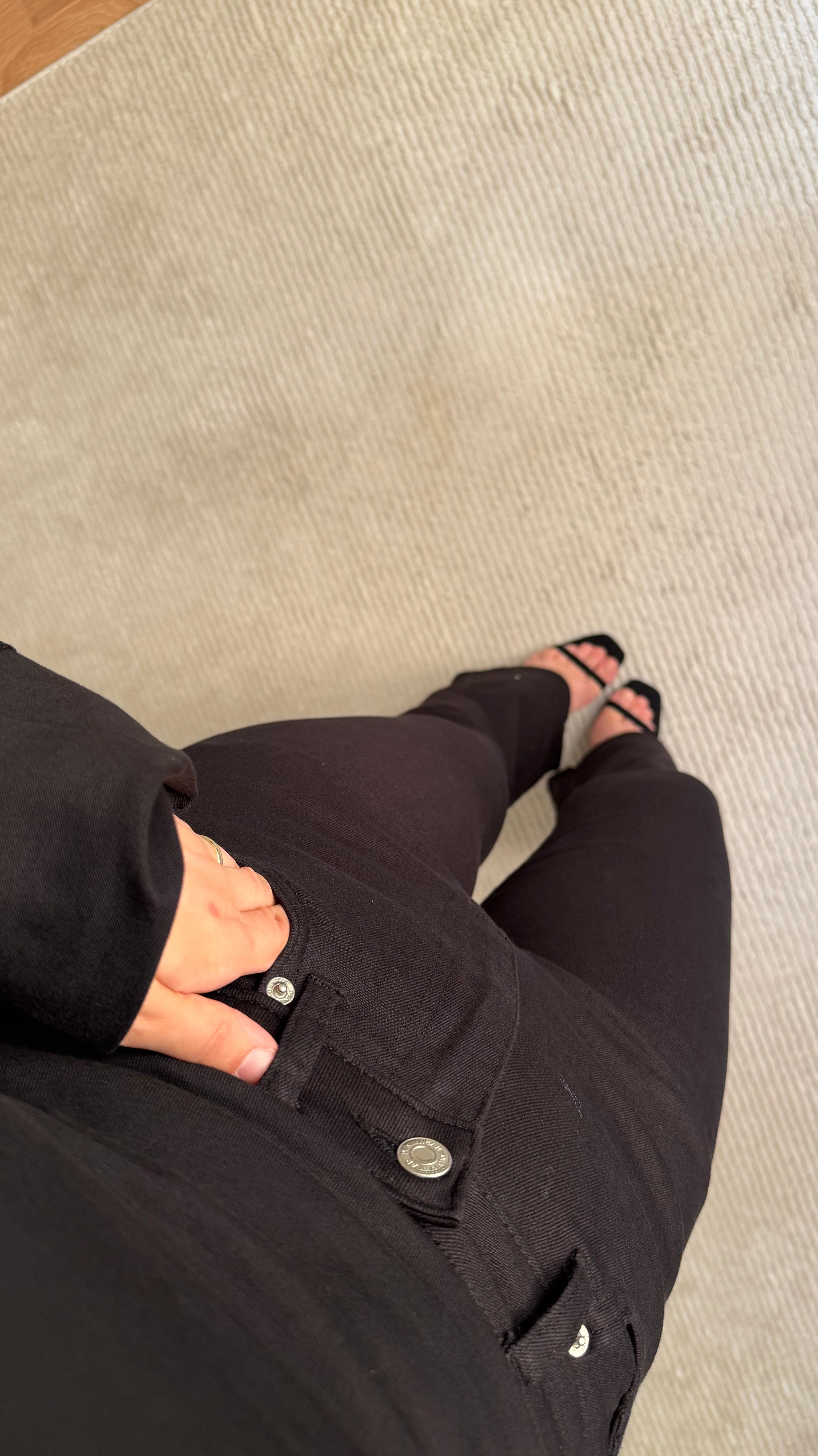 Marka Siyah Comfort Flare Jean