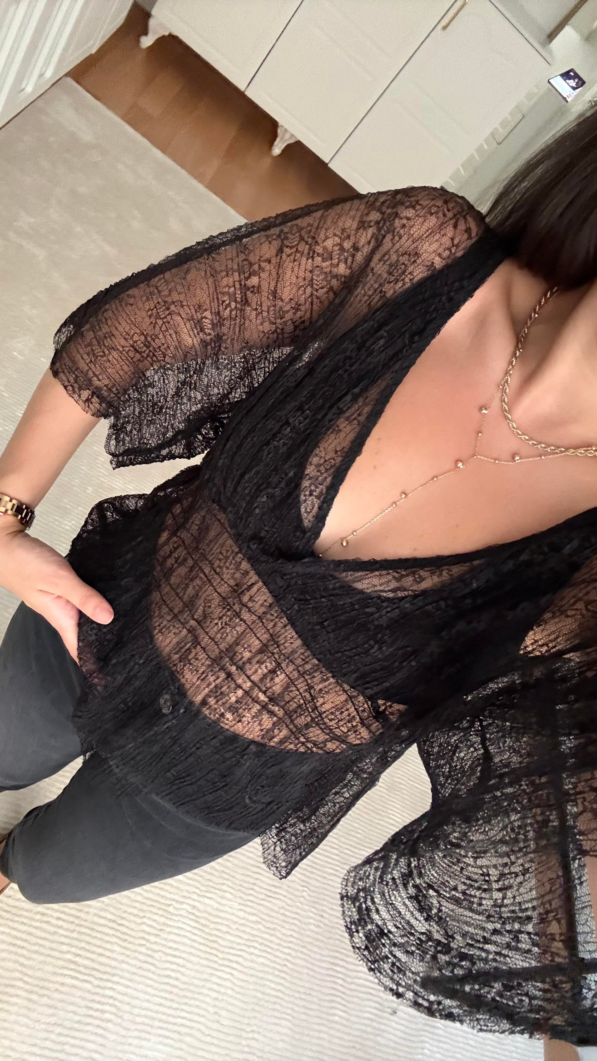 Marka Siyah Dantel Bluz