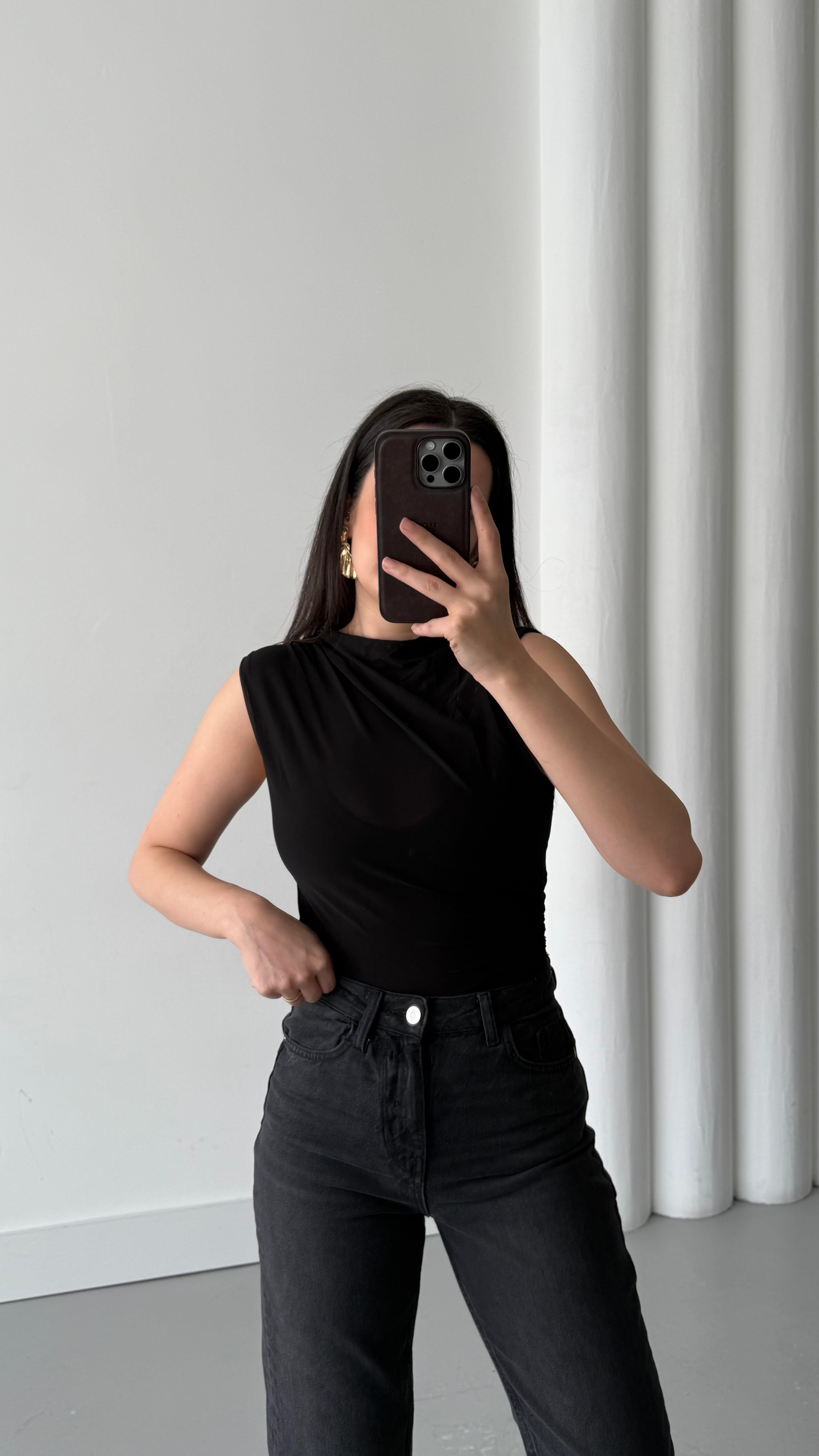 Marka Siyah Drapeli Bodysuit