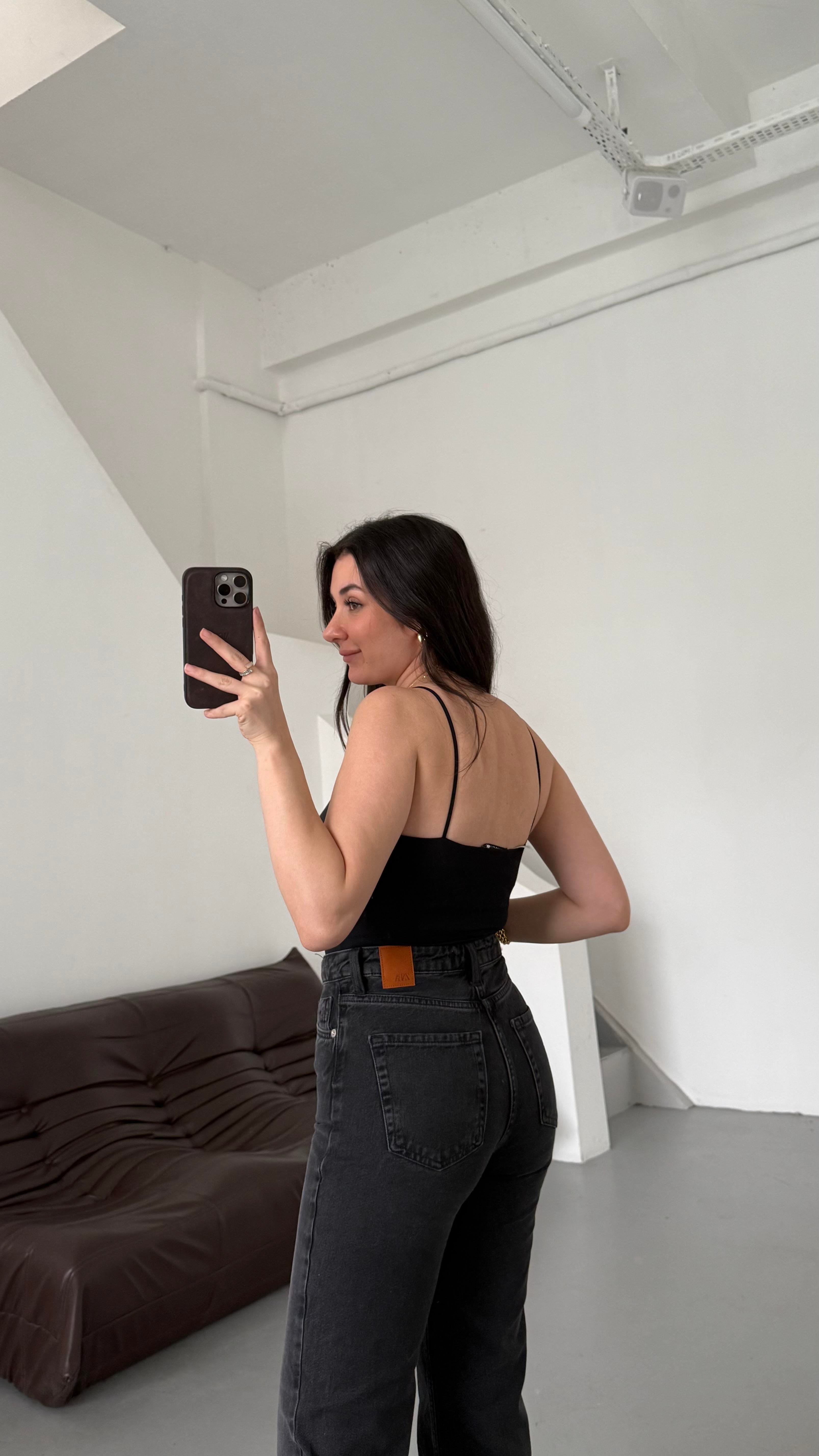 Marka Siyah İp Askılı Bodysuit