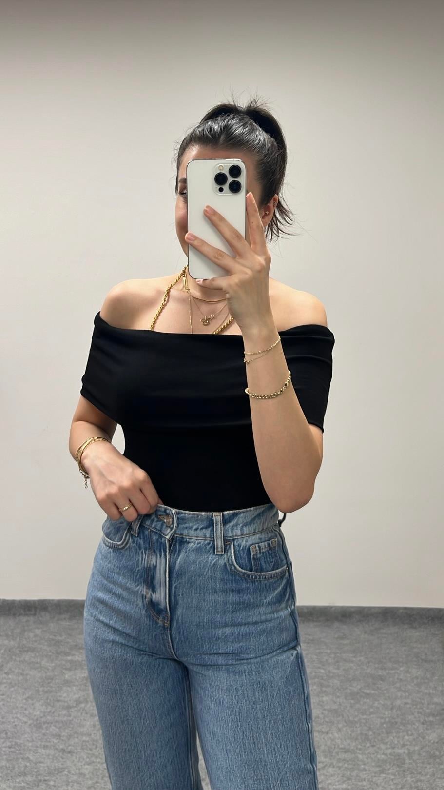 MARKA SİYAH KAYIK YAKA BLUZ