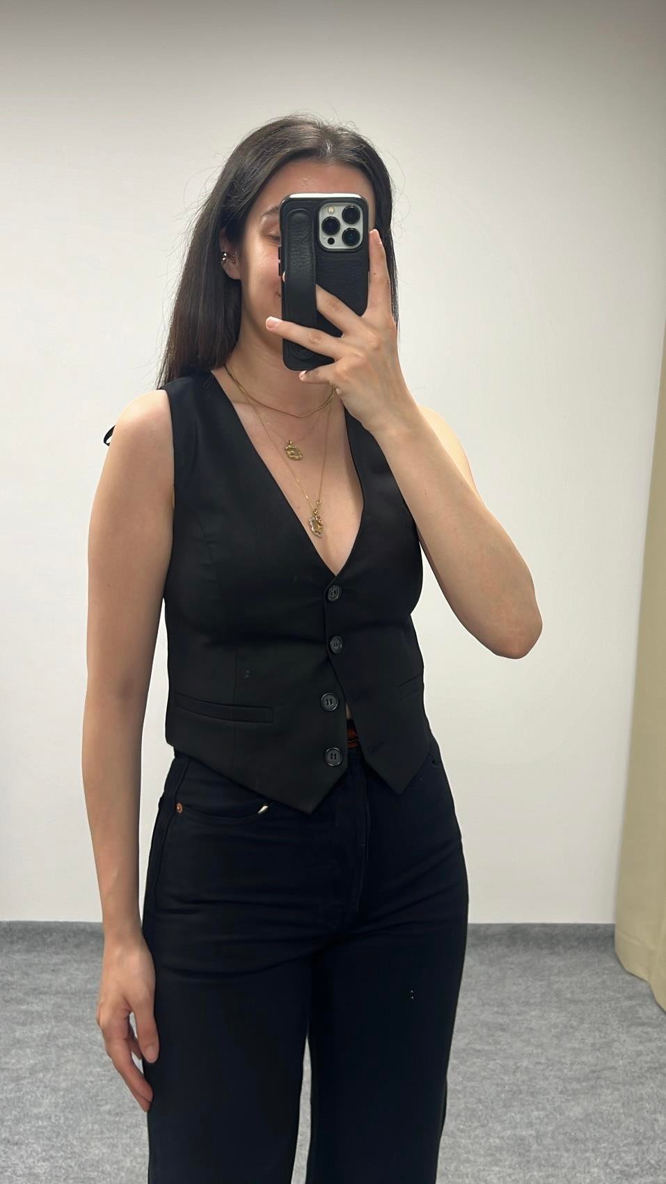 Marka Siyah Keten Yelek