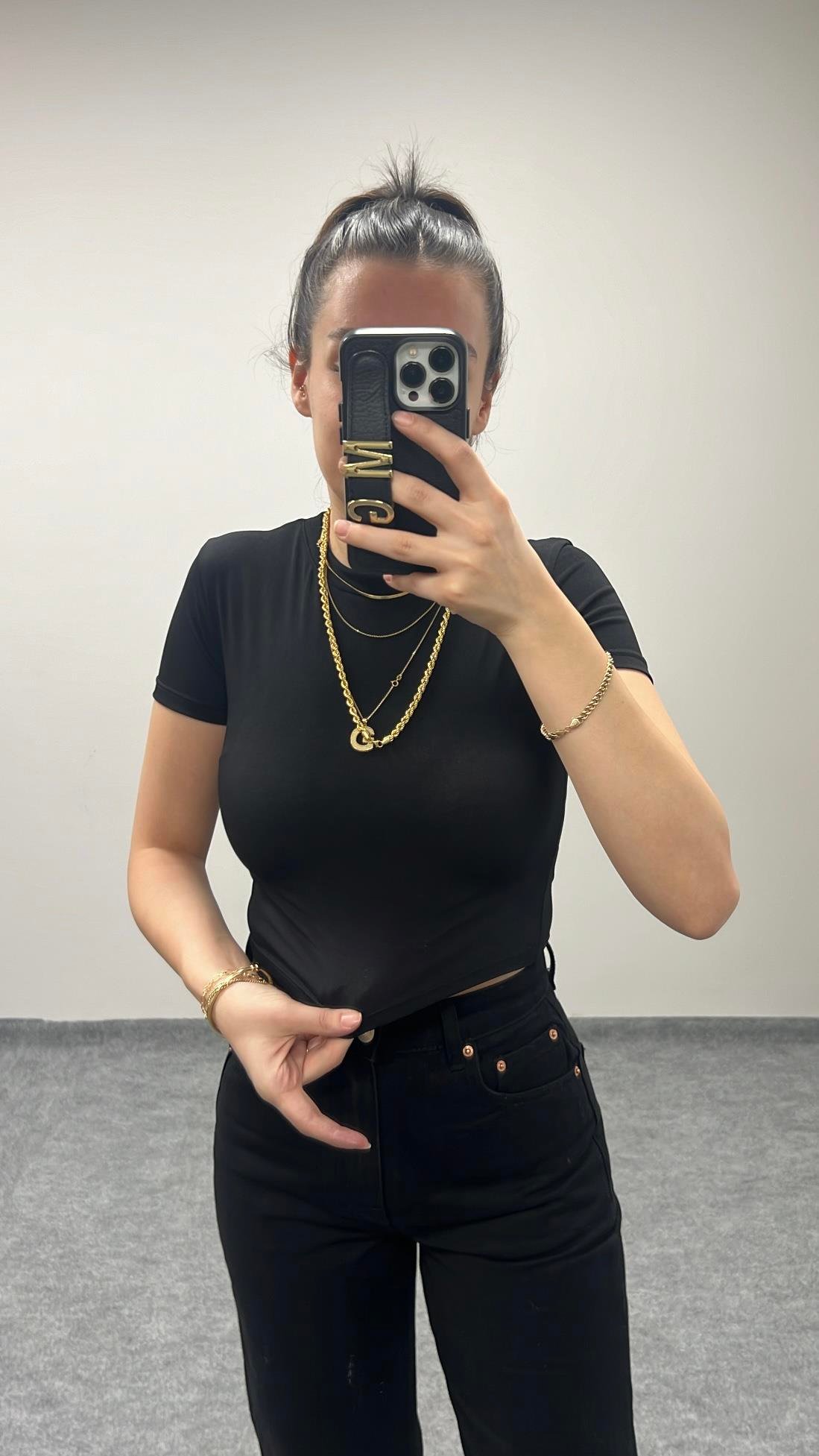 MARKA SİYAH KISA KOLLU BASIC