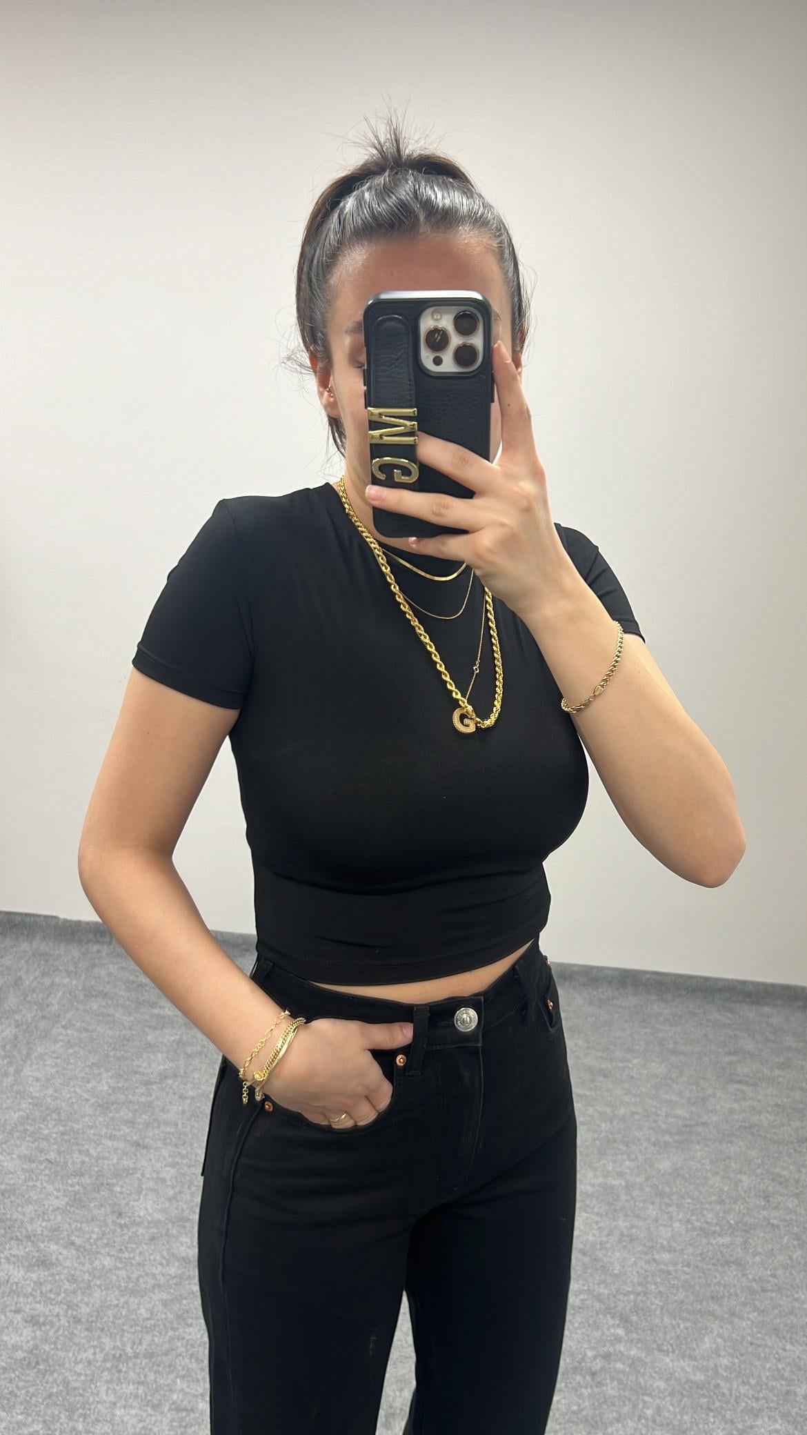 MARKA SİYAH KISA KOLLU BASIC