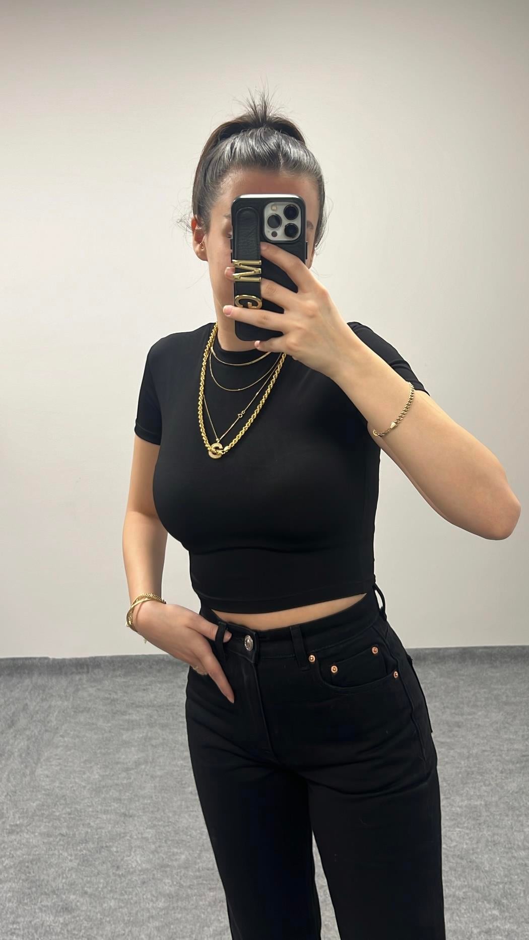 MARKA SİYAH KISA KOLLU BASIC