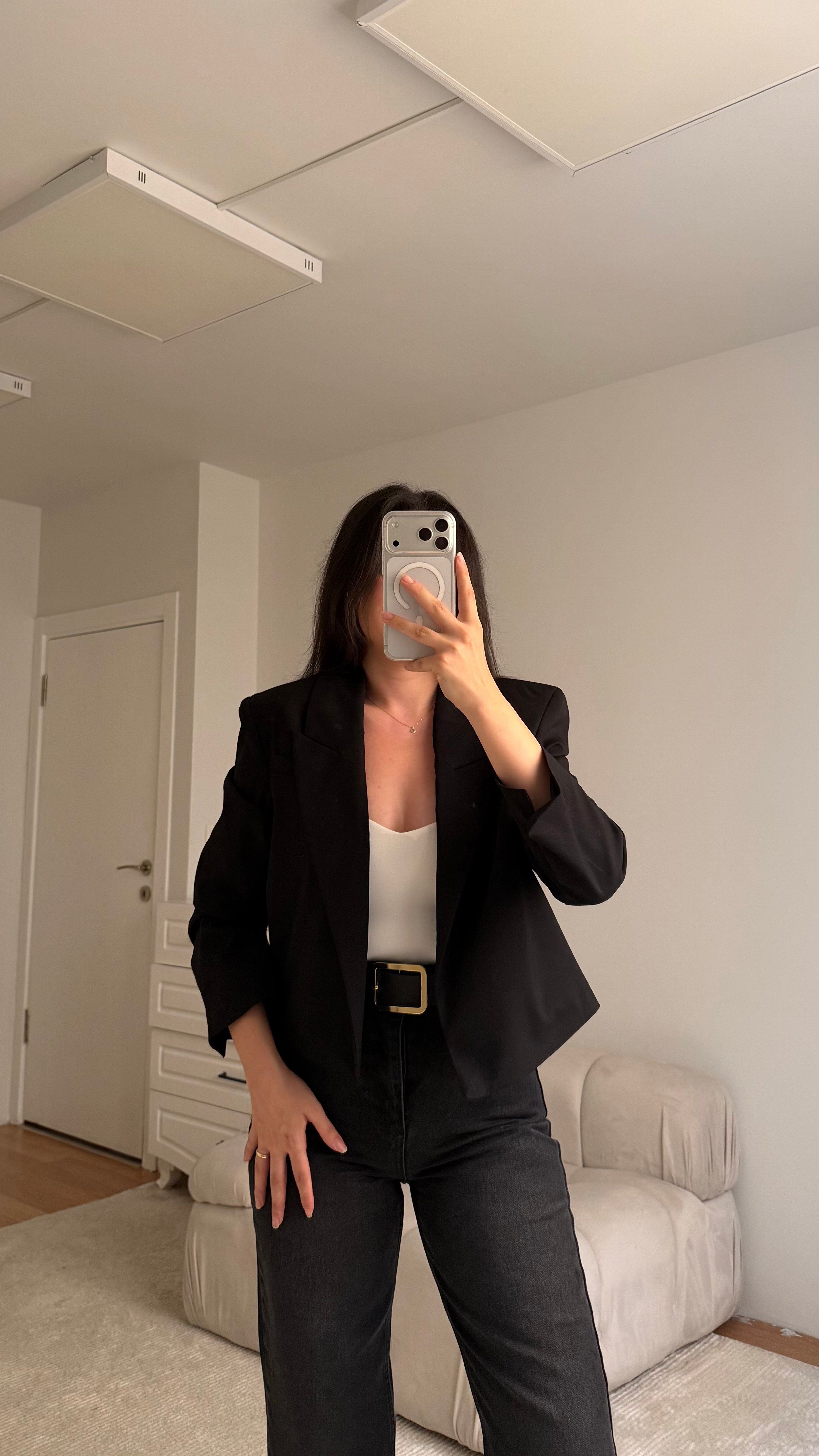 Marka Siyah Kruvaze Kesim Vatkalı Blazer Ceket