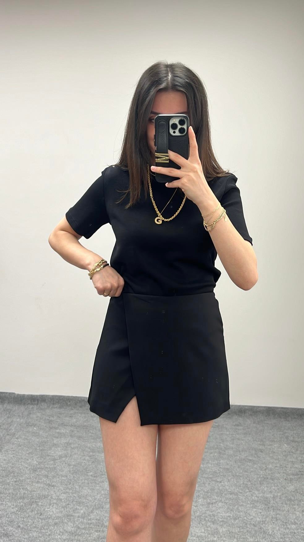 Marka Siyah Mini Şortlu Etek