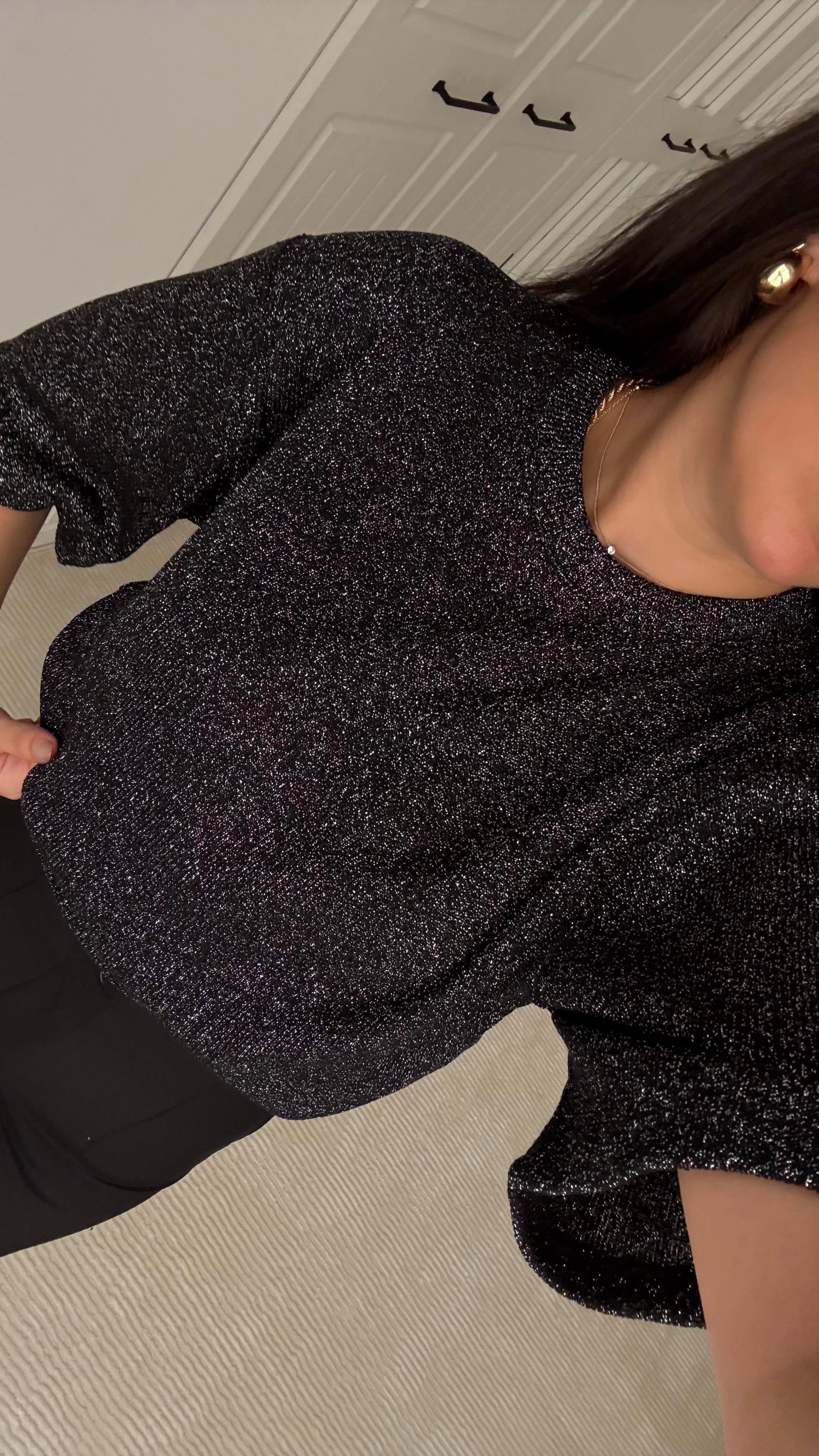 Marka Siyah Sim Detaylı Örme Tişört