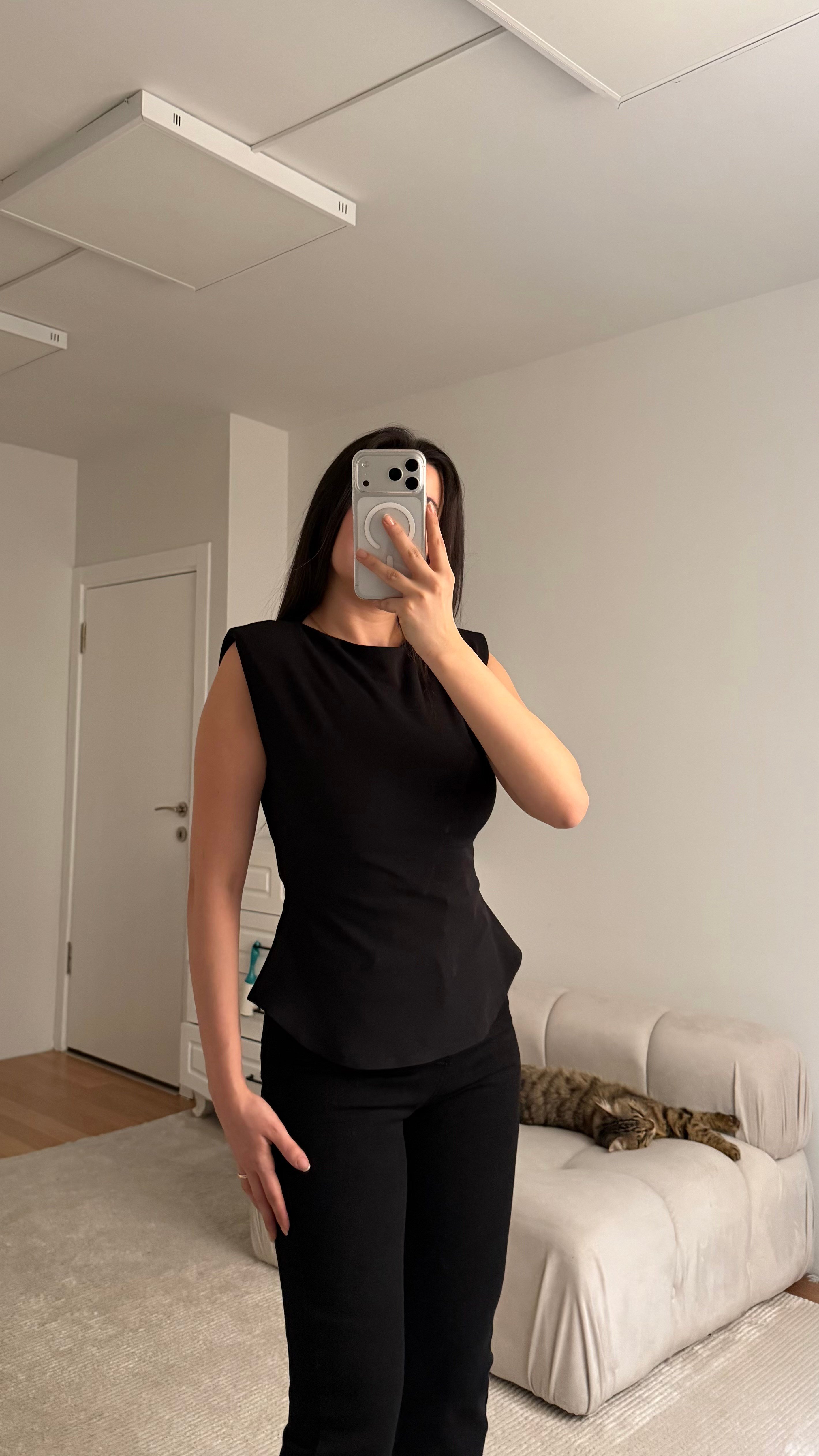 Marka Siyah Vatkalı Basic Bluz 