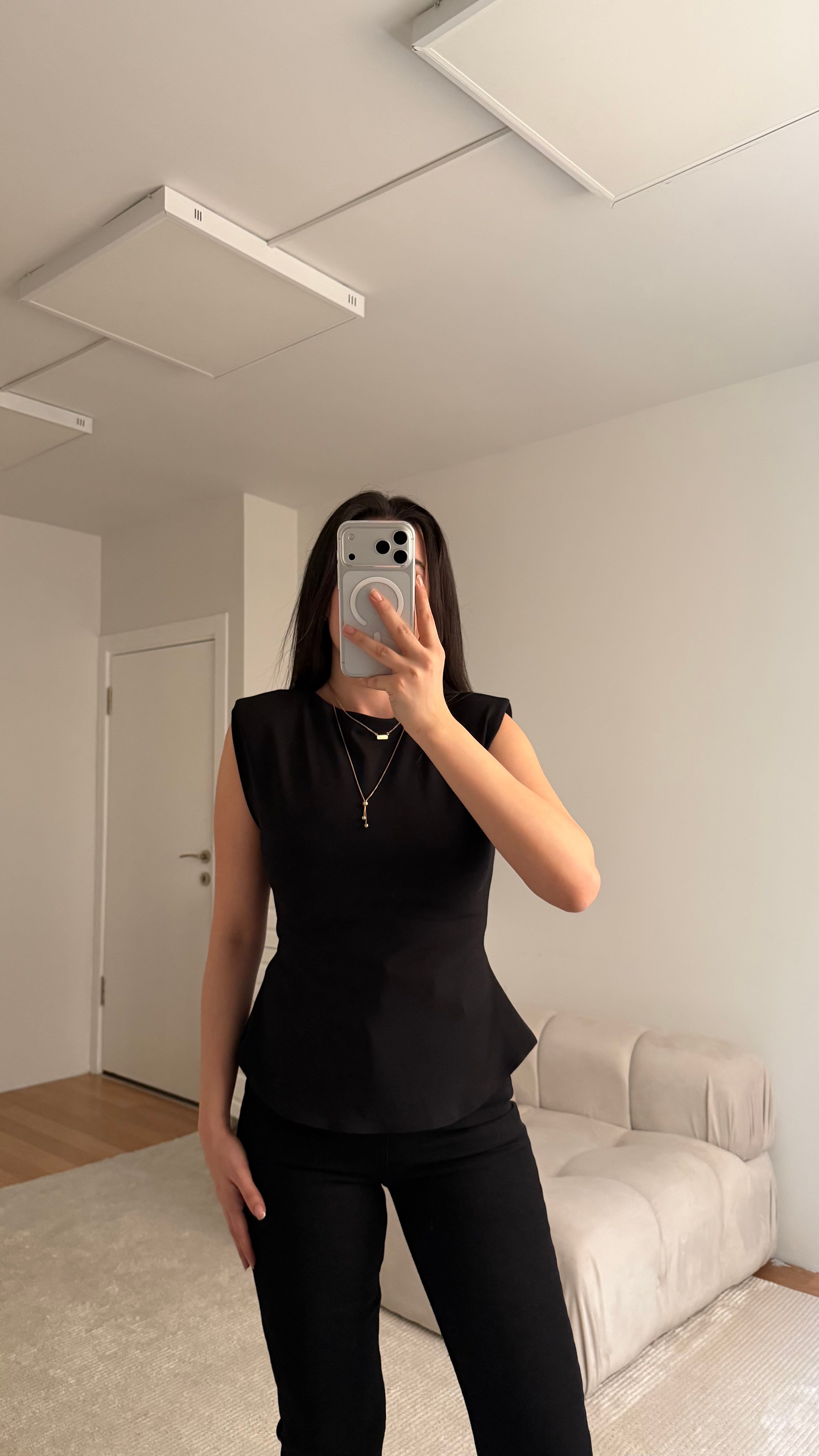 Marka Siyah Vatkalı Basic Bluz 