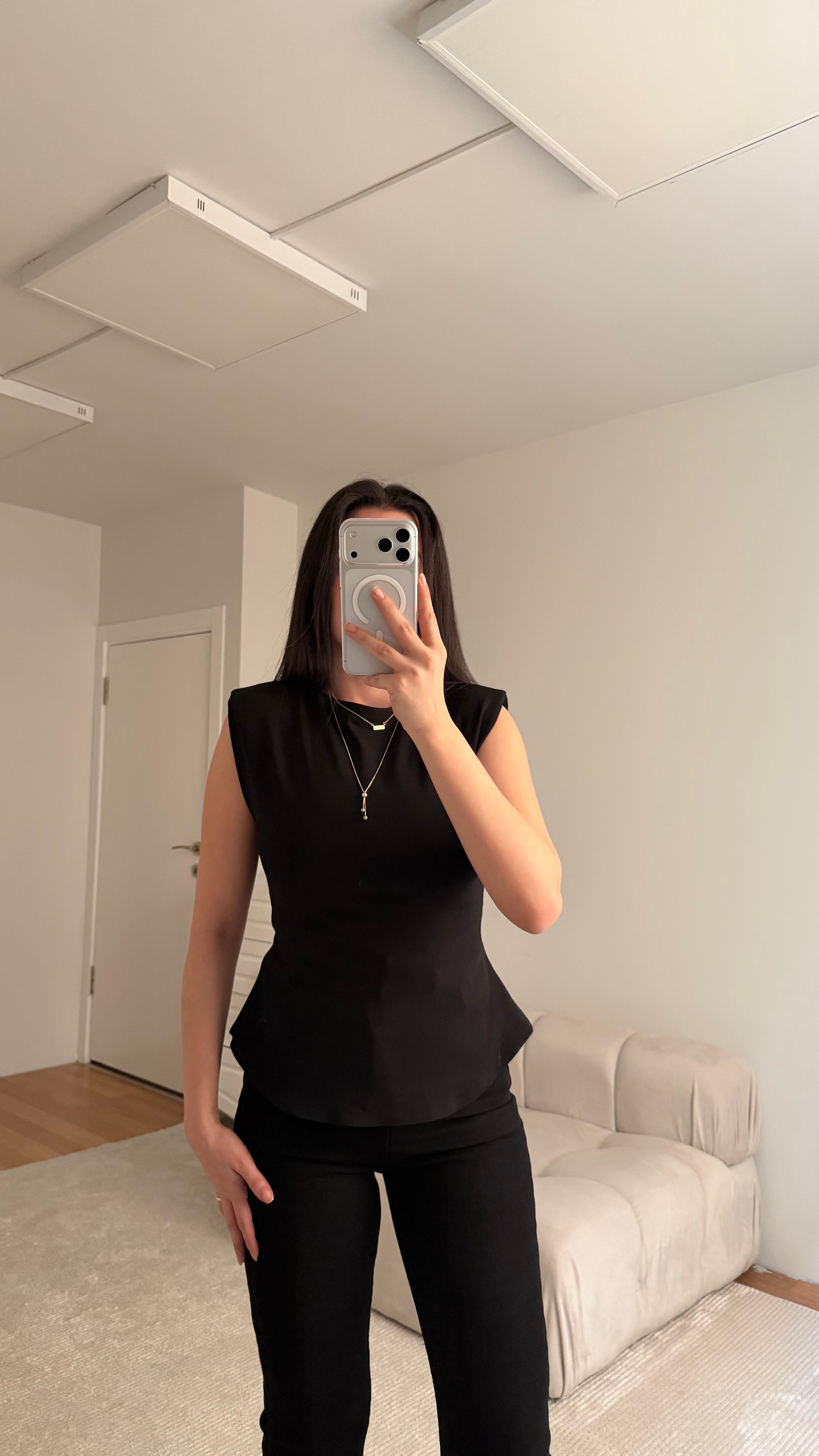 Marka Siyah Vatkalı Basic Bluz 