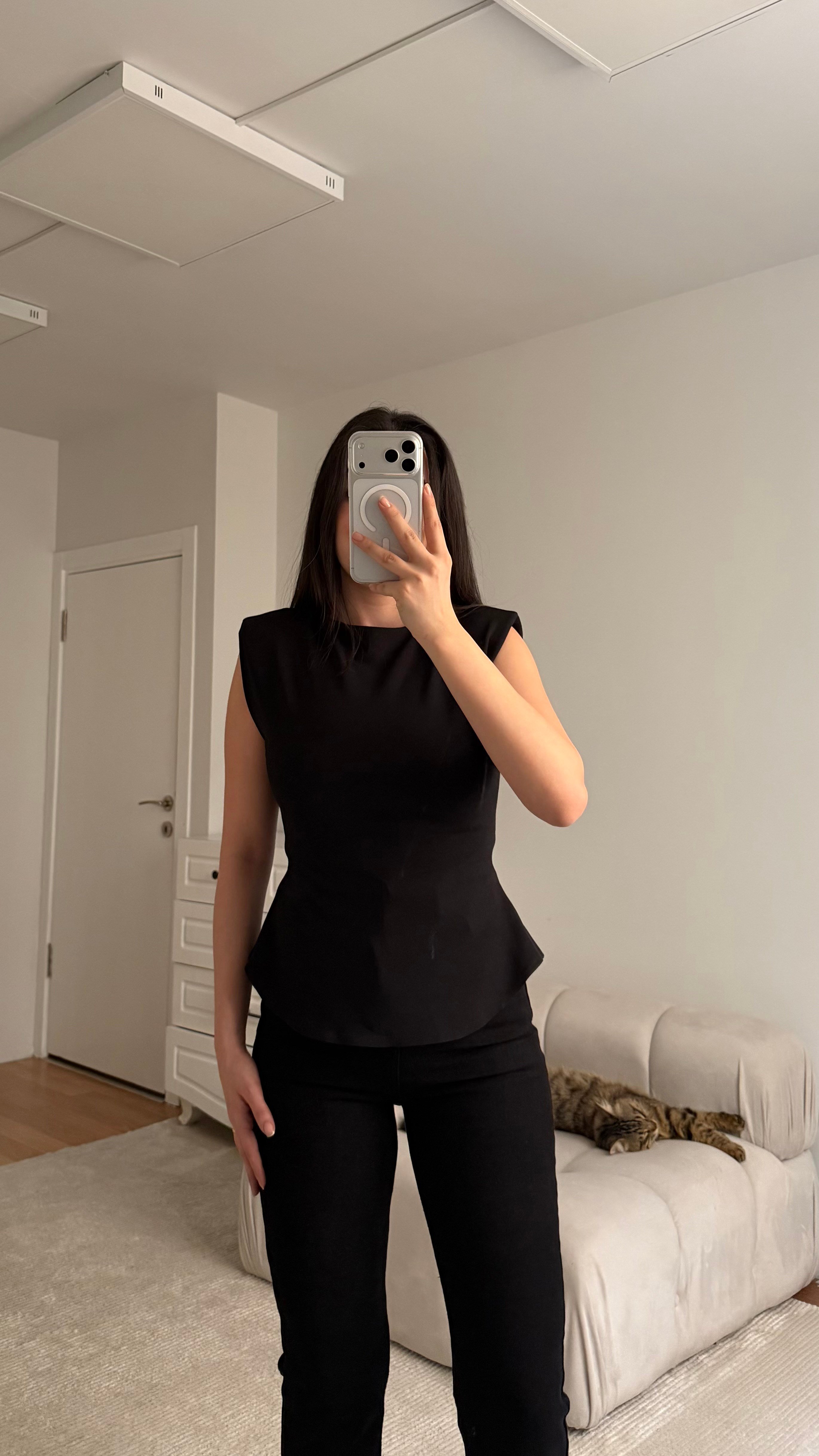 Marka Siyah Vatkalı Basic Bluz 