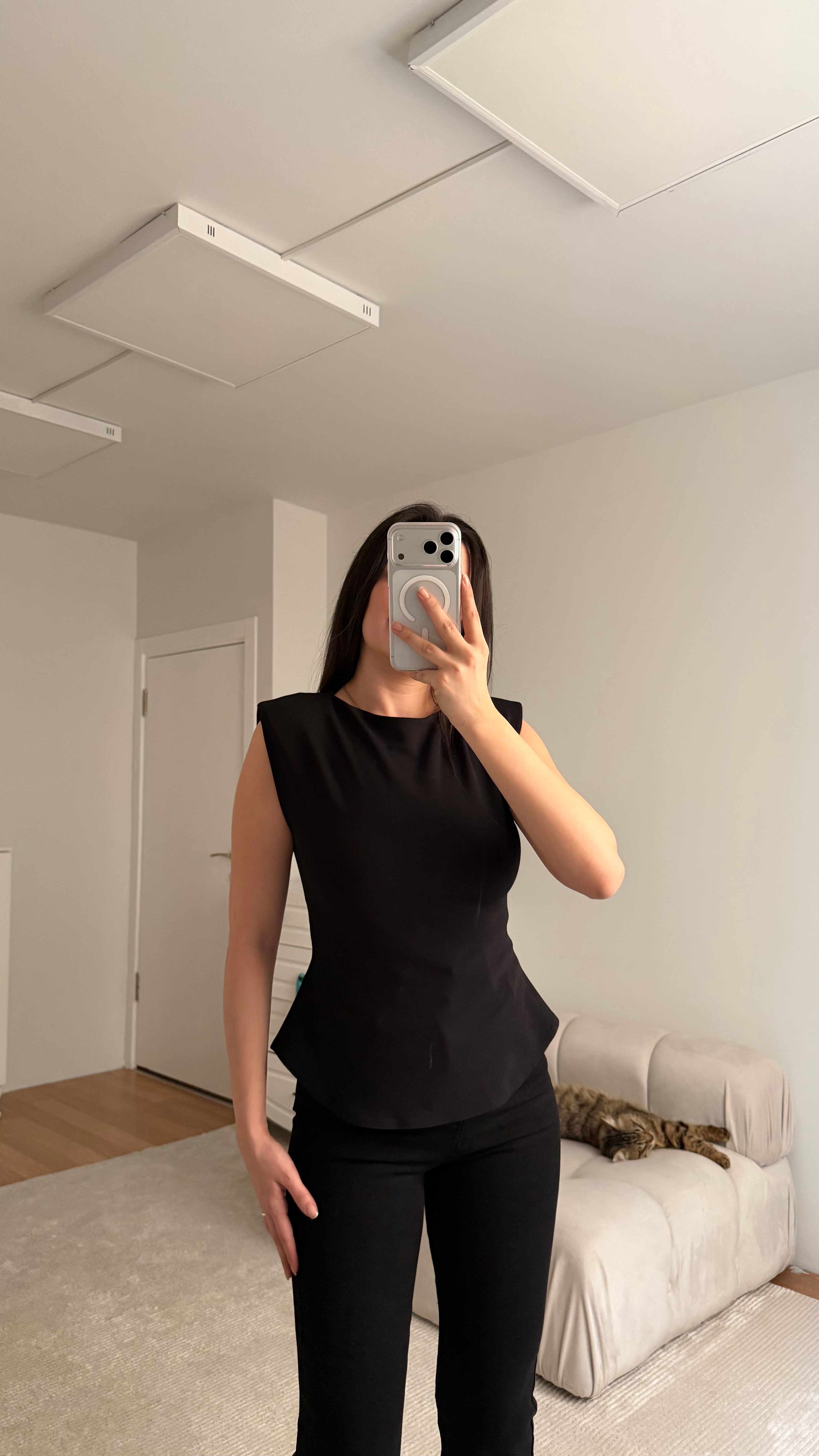 Marka Siyah Vatkalı Basic Bluz 