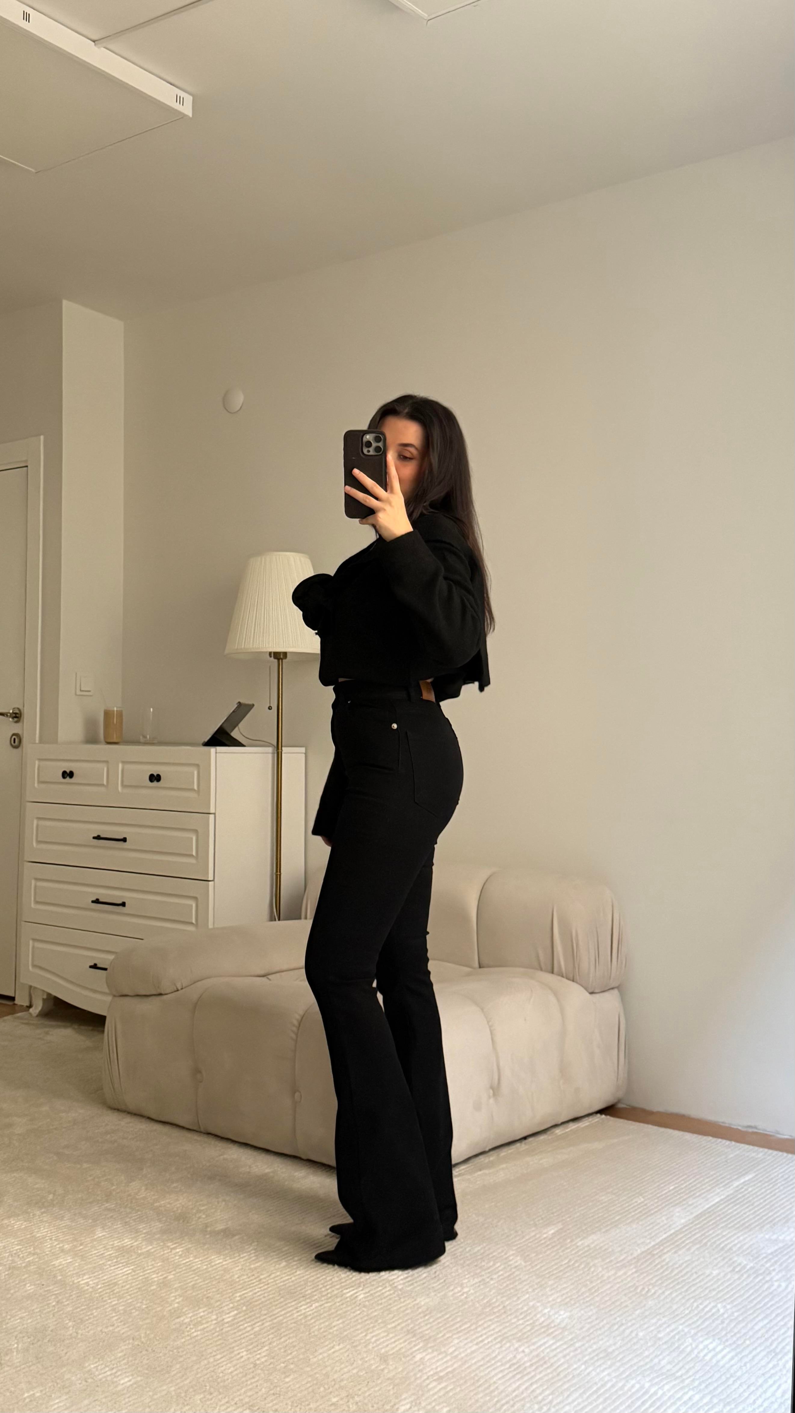 Marka Siyah Yüksek Bel Flare Jean