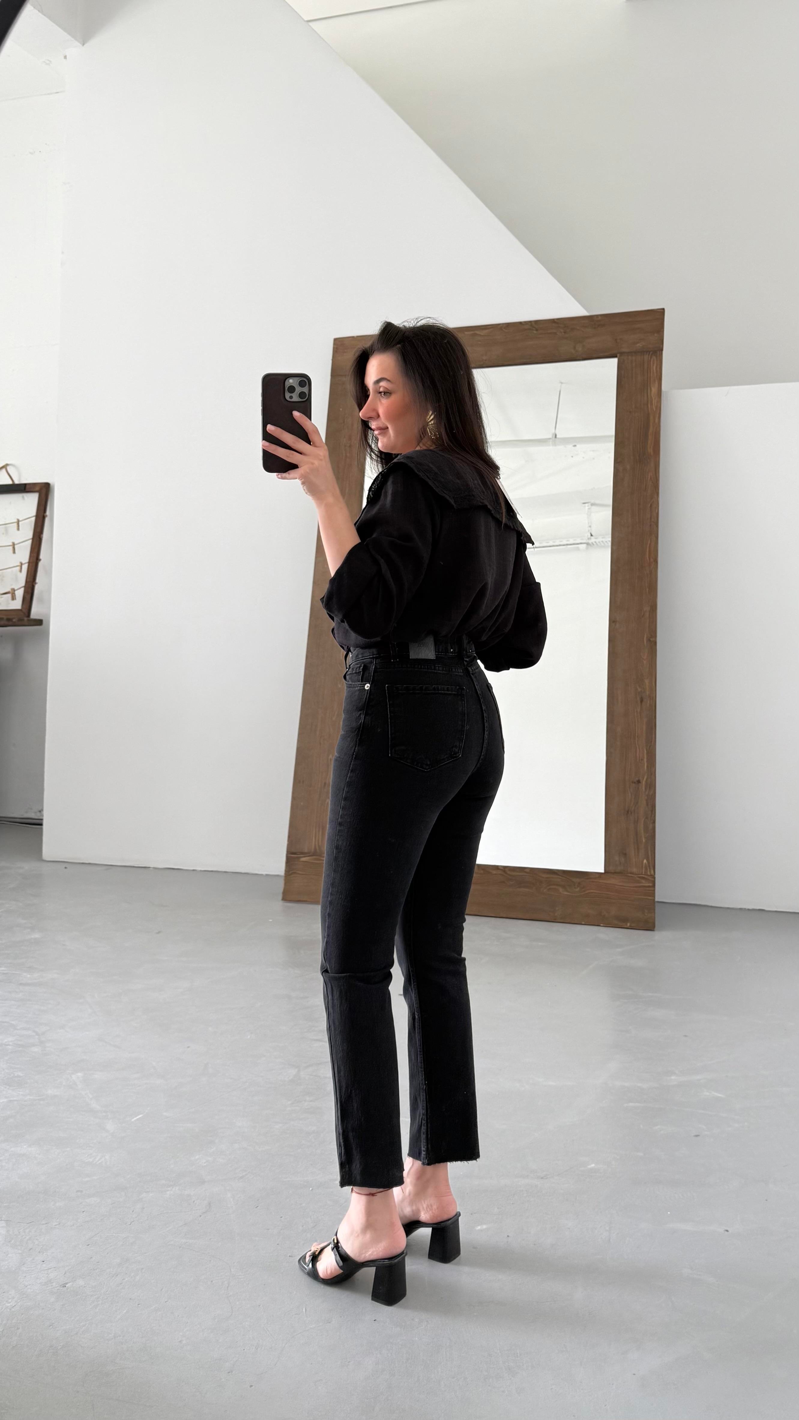 Marka Yıkamalı Siyah Slım Straight Fit Jean