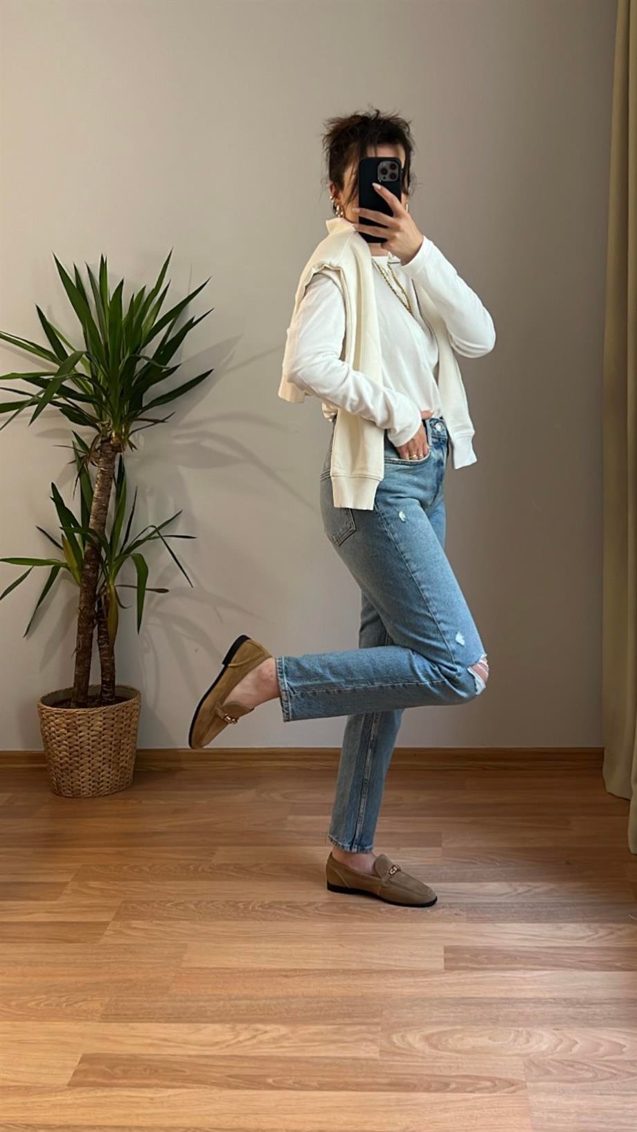 MARKA YIRTIK DETAY MOM FIT JEAN