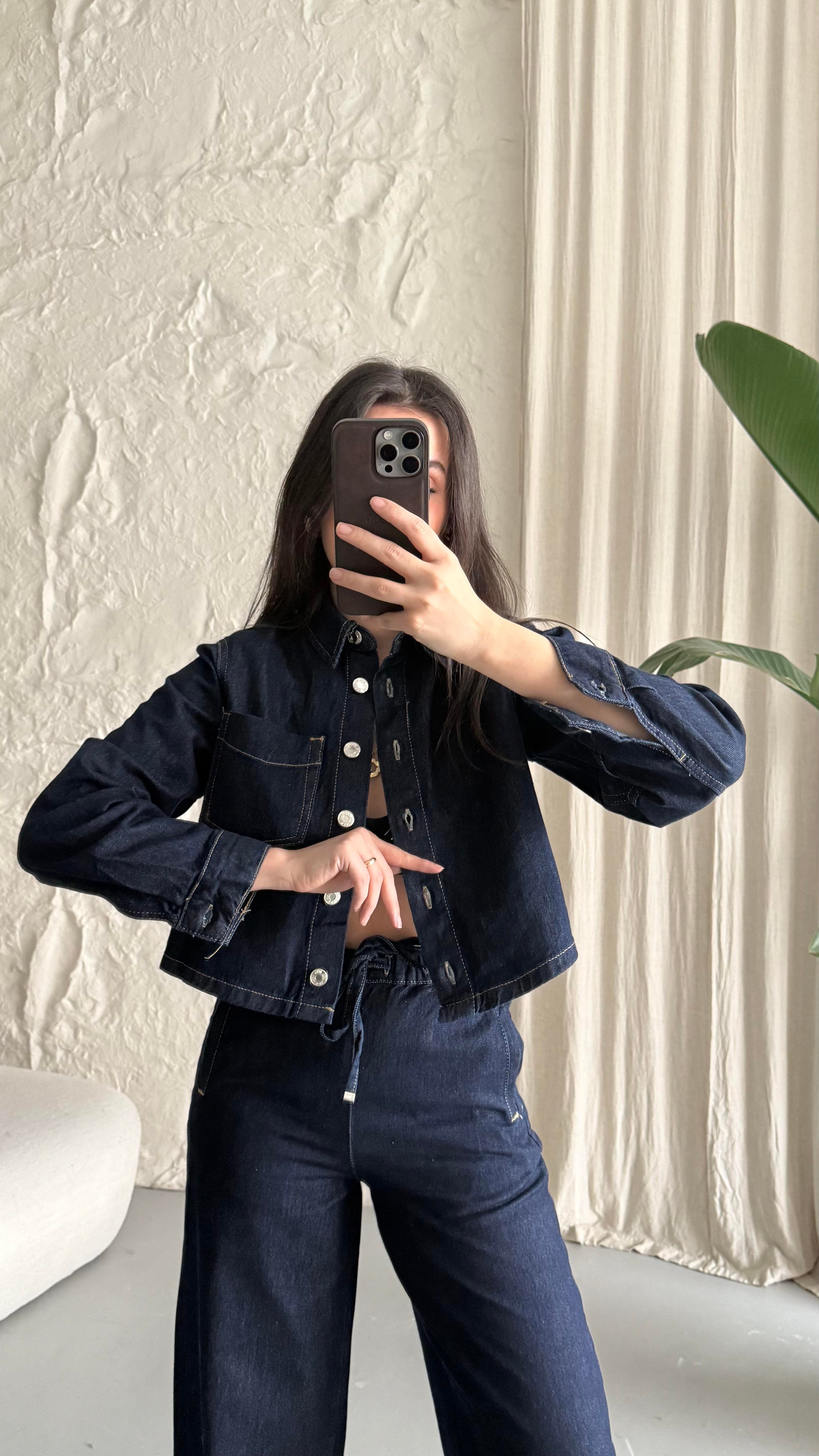 Marka Yoğun Laci Denim Gömlek