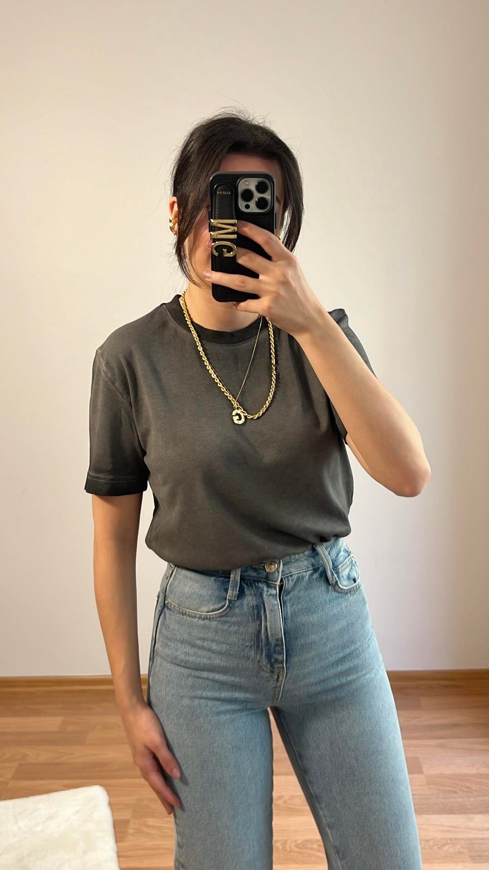 MASSİ ESKİTME DETAY BASIC TİŞÖRT