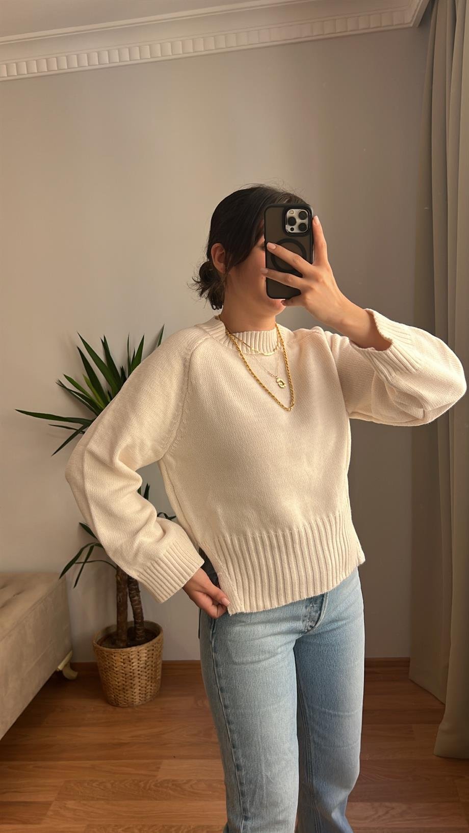 MD DİK YAKA BEJ TRİKO