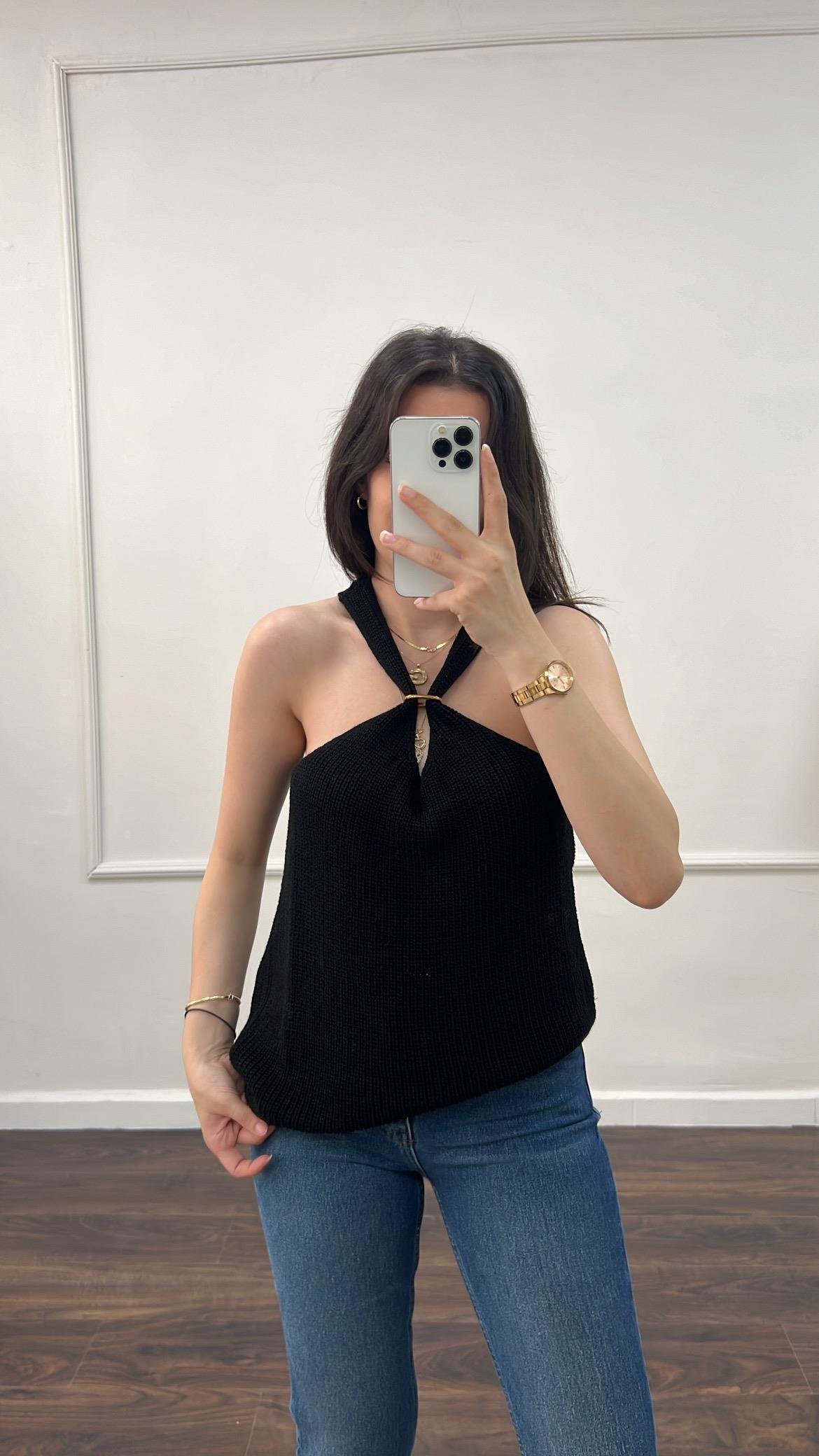 Md Model Aksesuarlı Triko Bluz