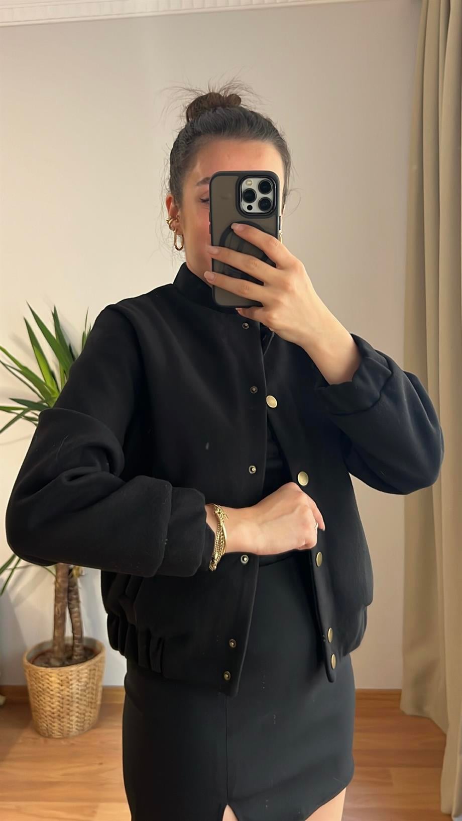 MD SİYAH KAŞE BOMBER