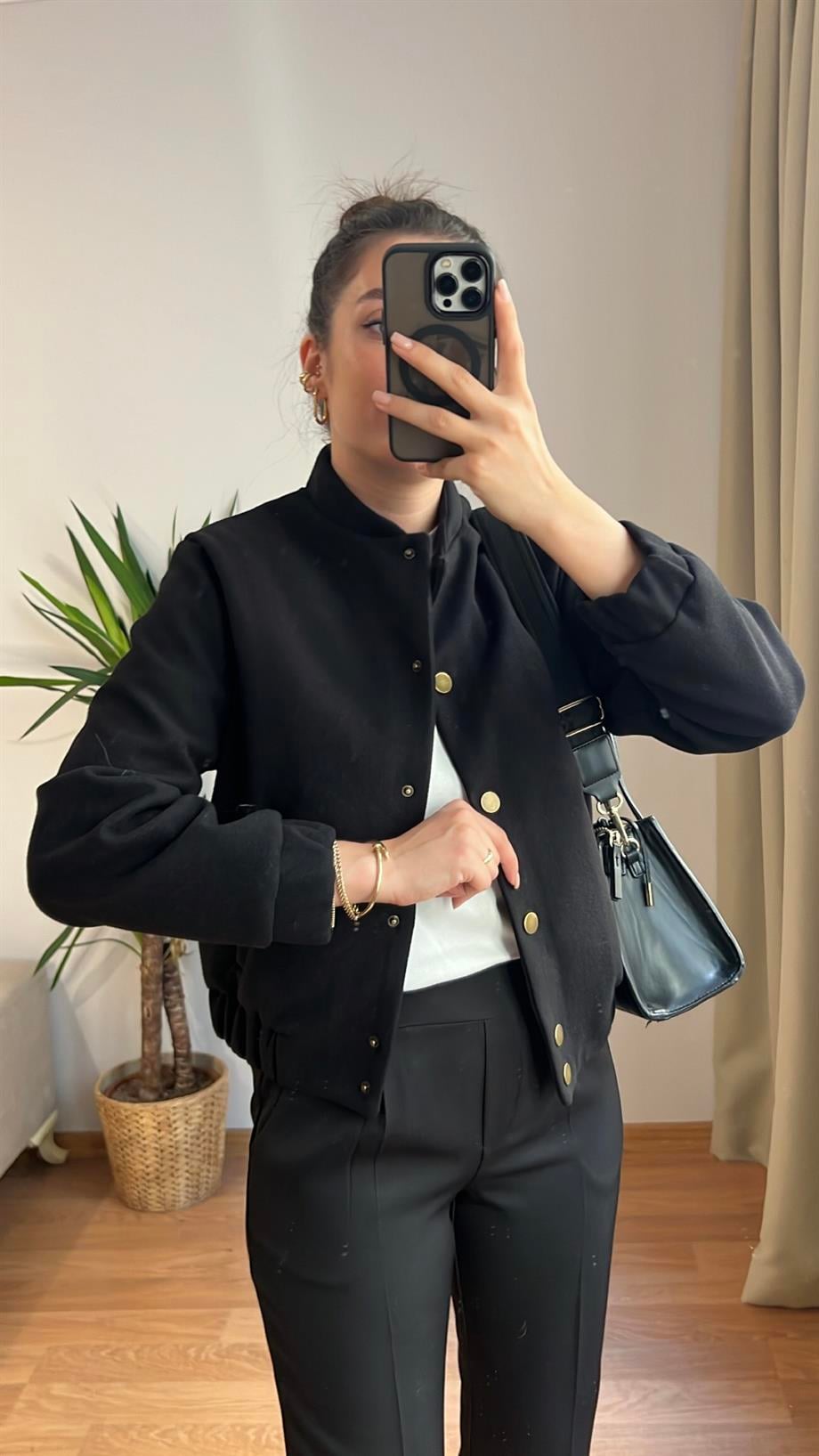 MD SİYAH KAŞE BOMBER