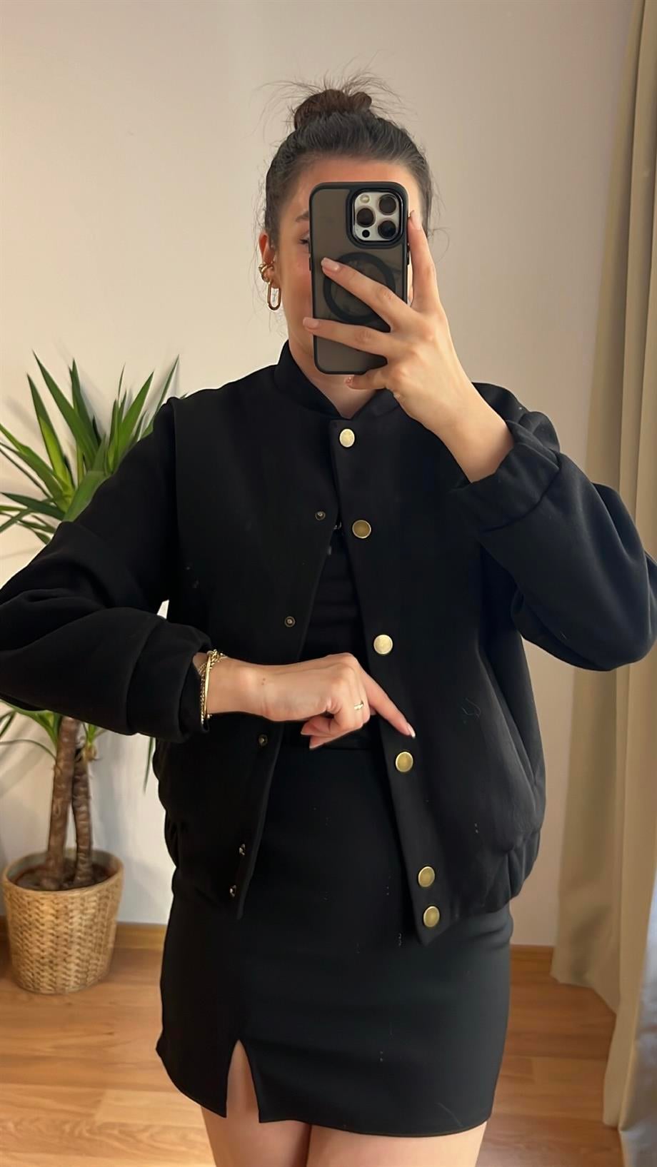 MD SİYAH KAŞE BOMBER