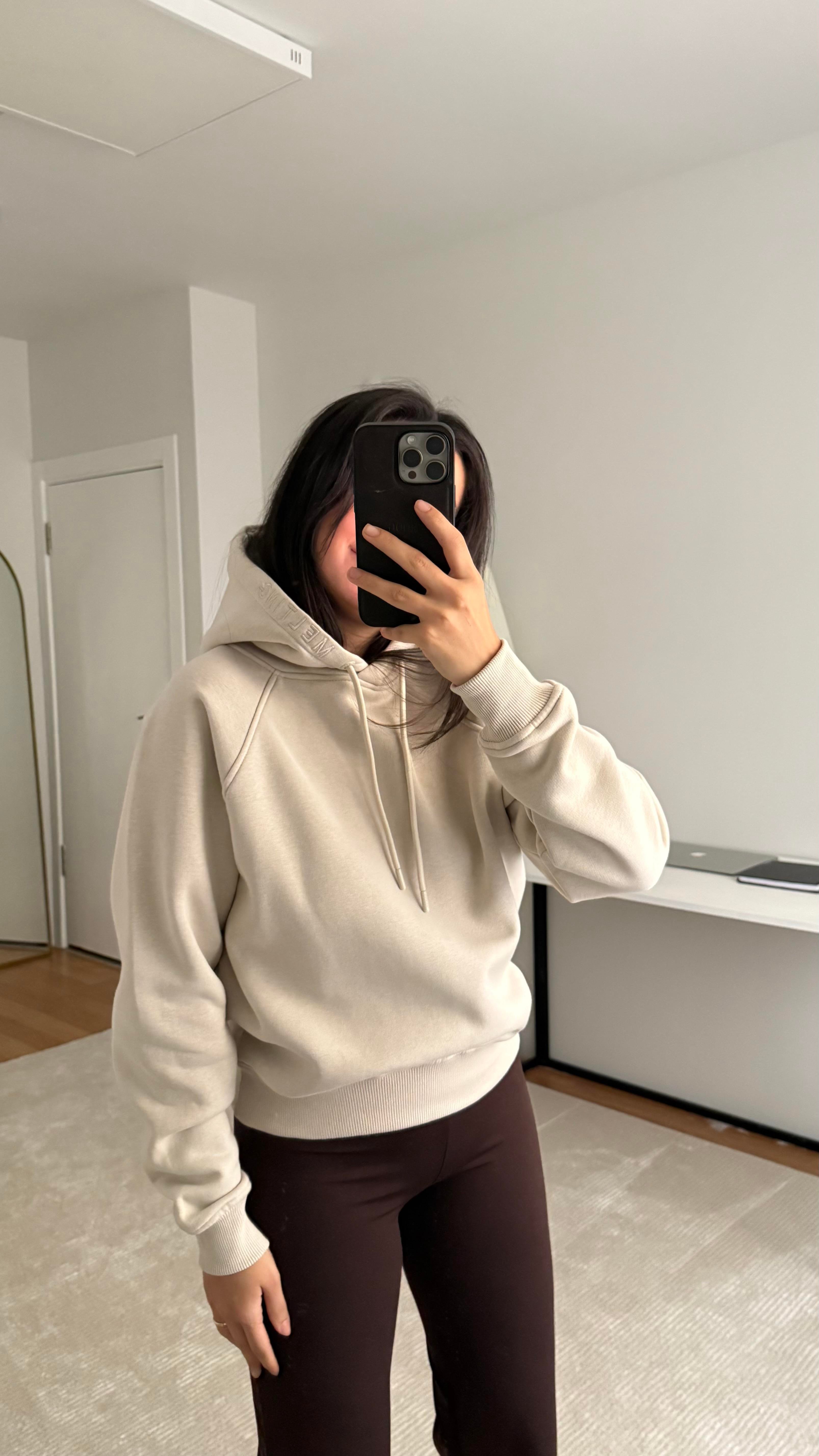 Mel Bej Premium Sweatshirt