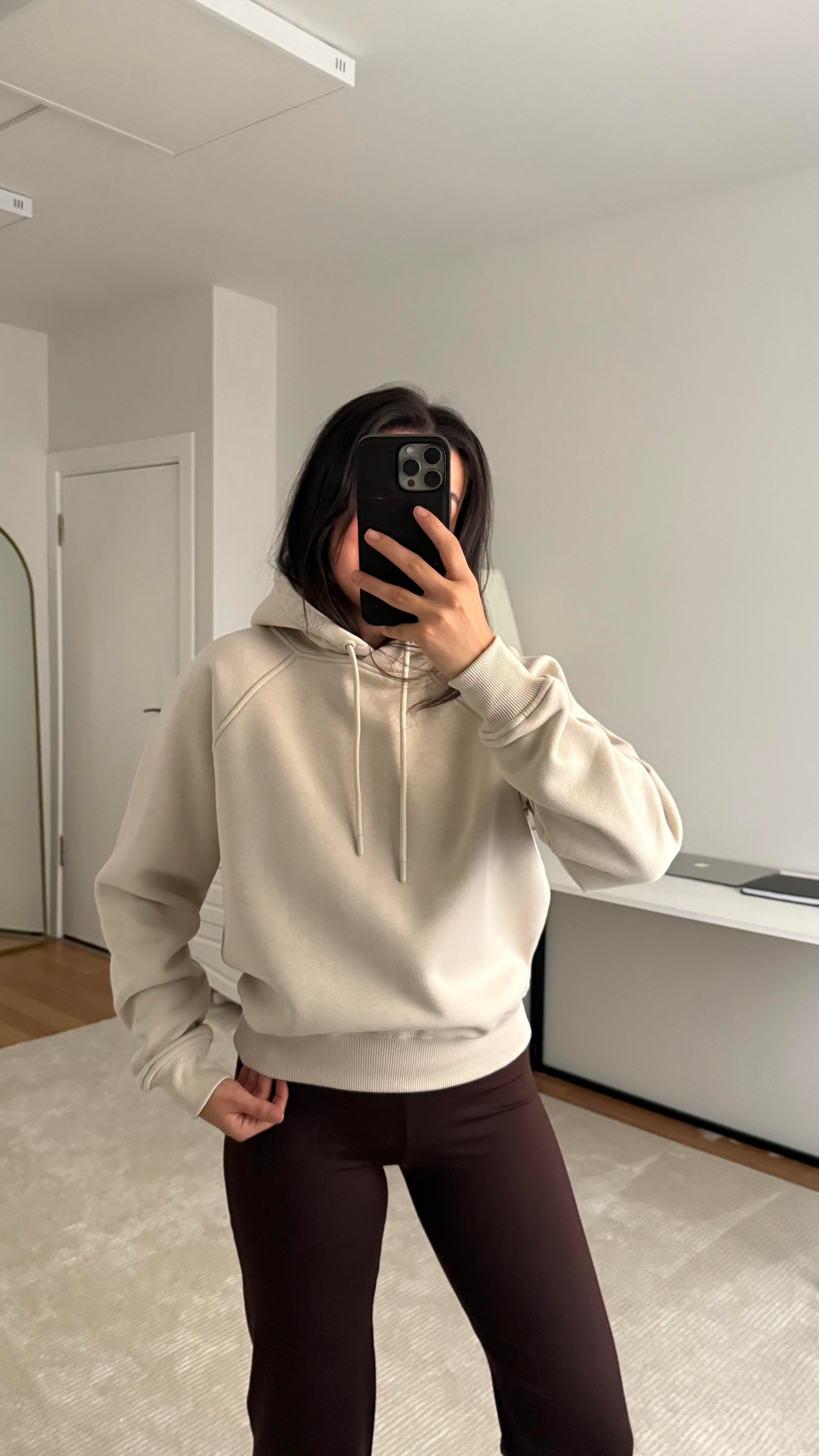 Mel Bej Premium Sweatshirt