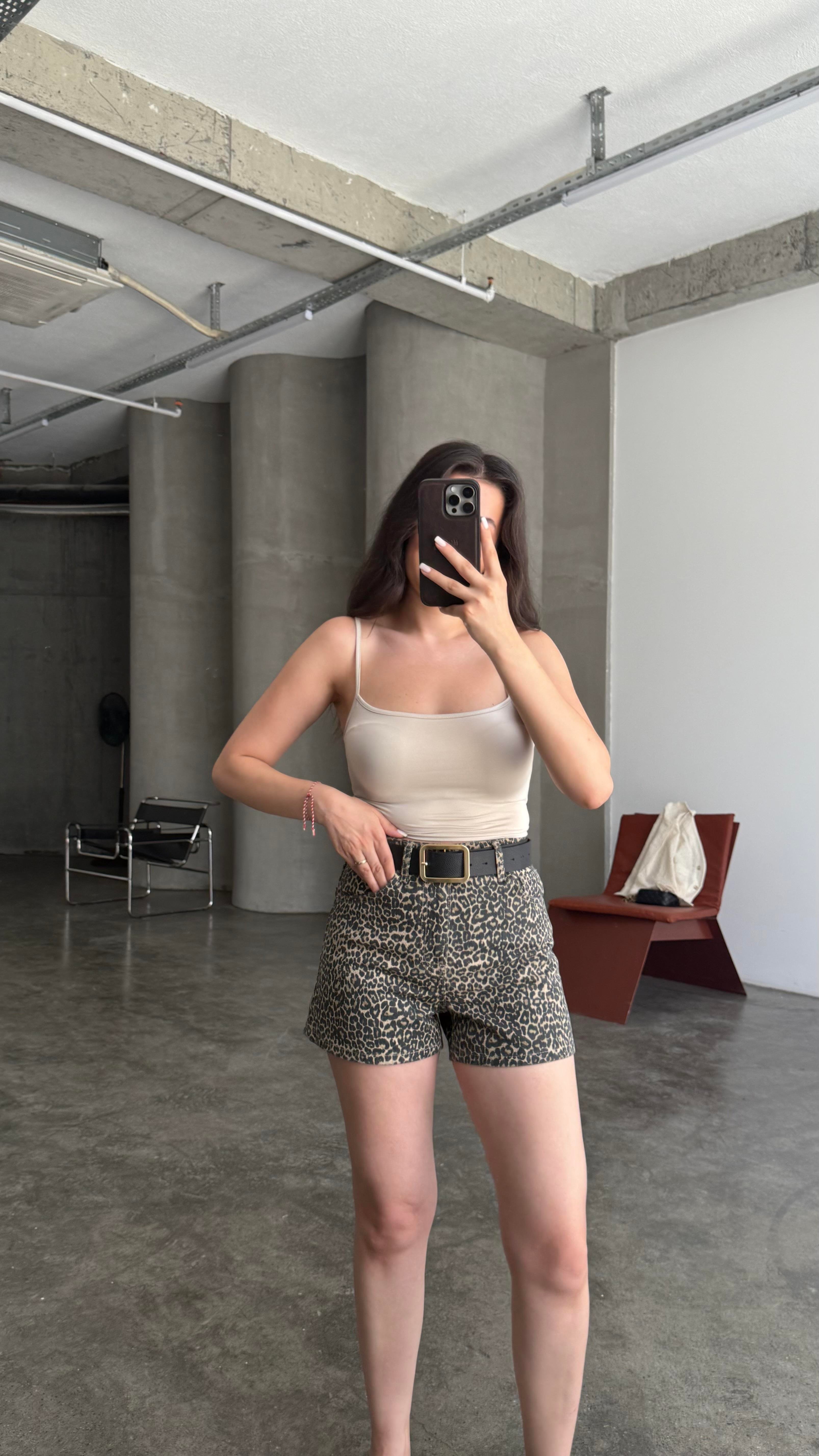 MNG Leopar Denim Şort