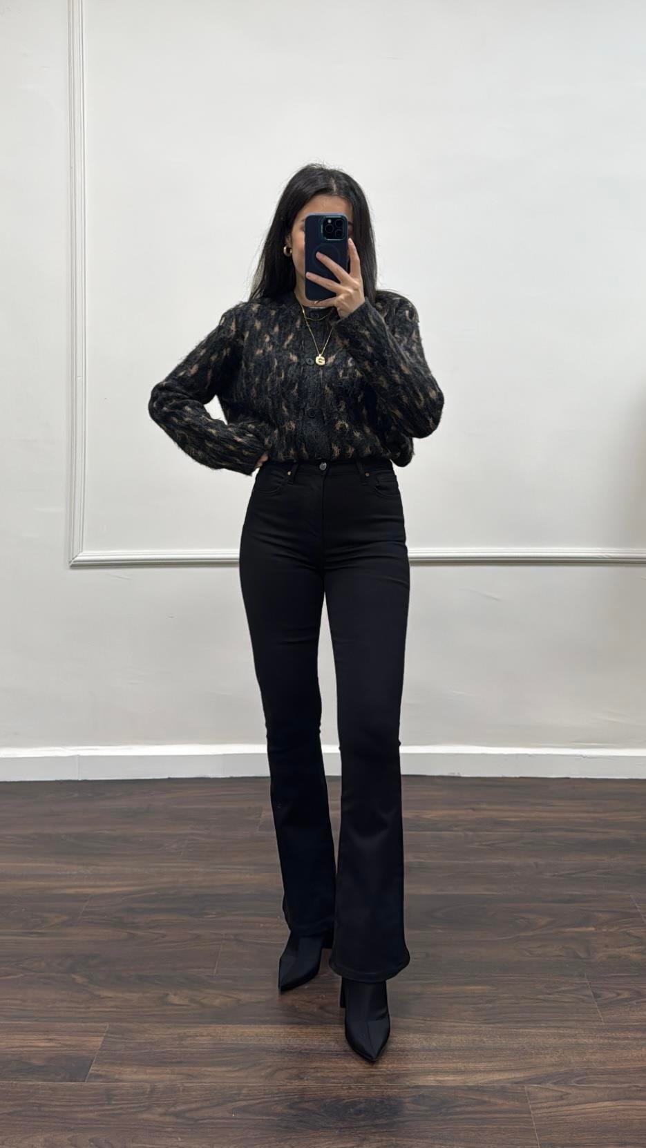 Never Siyah Flare Jean 