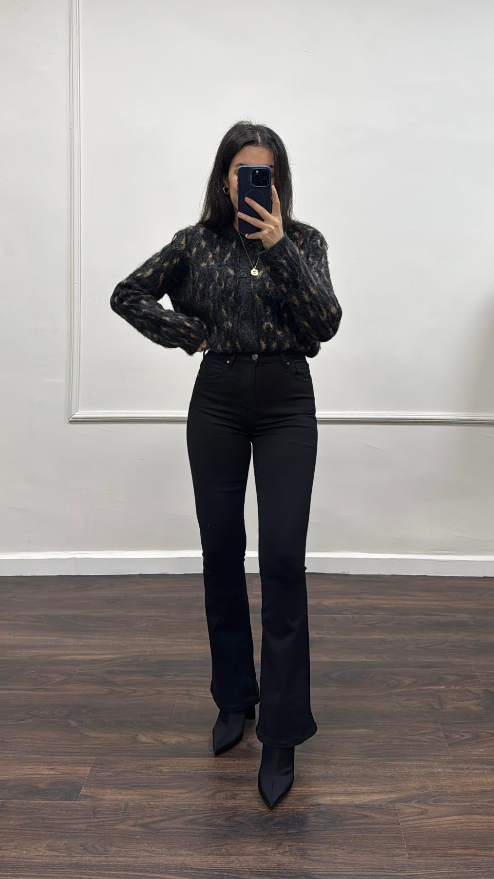 Never Siyah Flare Jean 